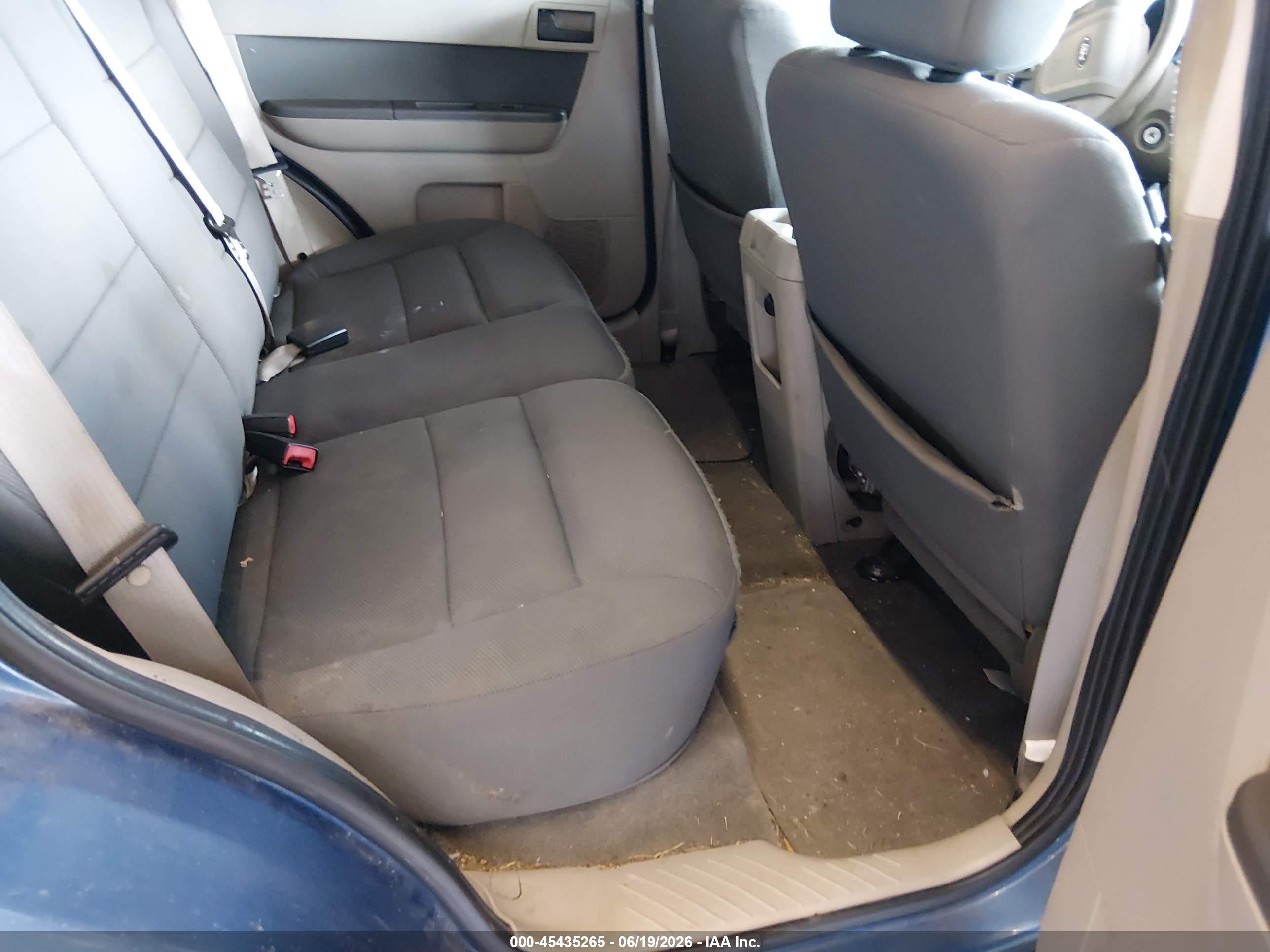 2010 Ford Escape Xlt Blue vin: 1FMCU0DG5AKB20340