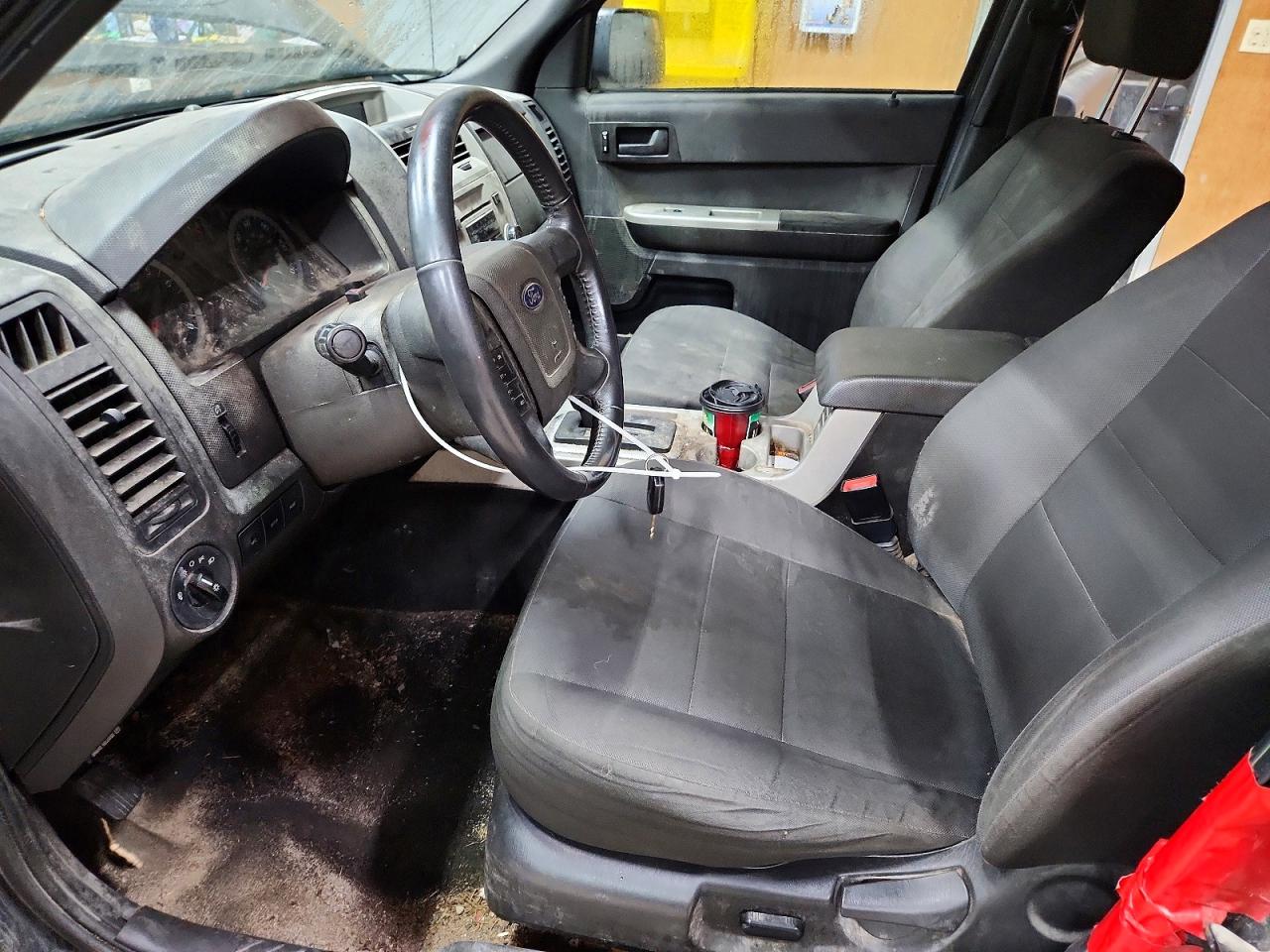 2010 Ford Escape Xlt Black vin: 1FMCU0DG5AKC63398