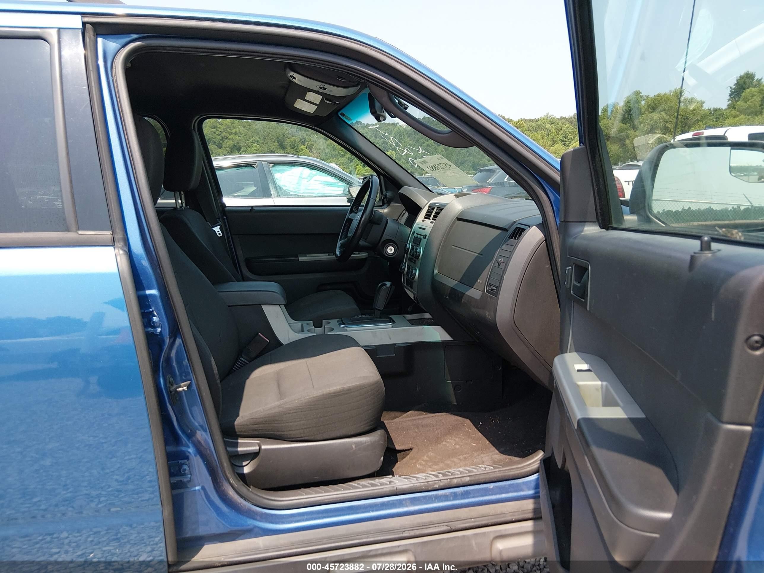 2010 Ford Escape Xlt Blue vin: 1FMCU0DG5AKC78824