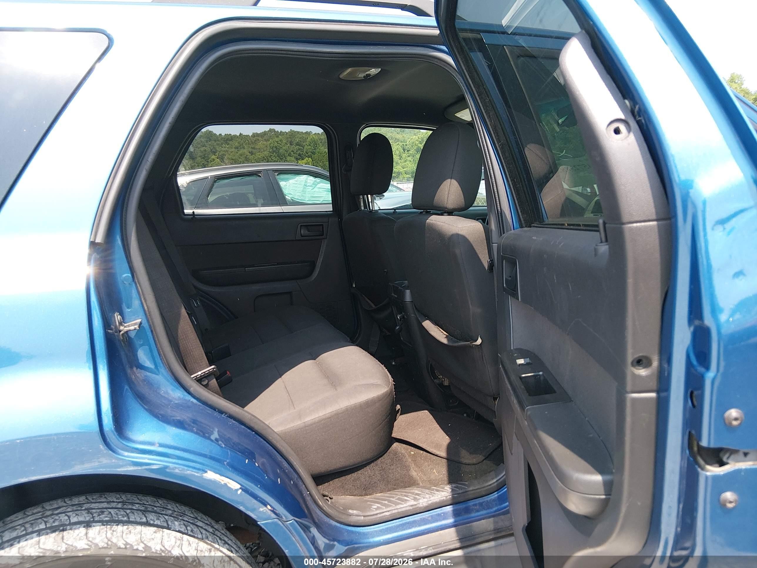 2010 Ford Escape Xlt Blue vin: 1FMCU0DG5AKC78824