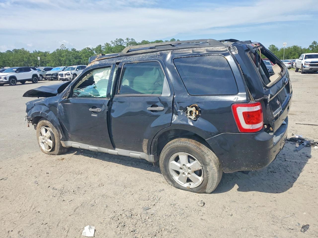 2010 Ford Escape Xlt Black vin: 1FMCU0DG5AKC87815