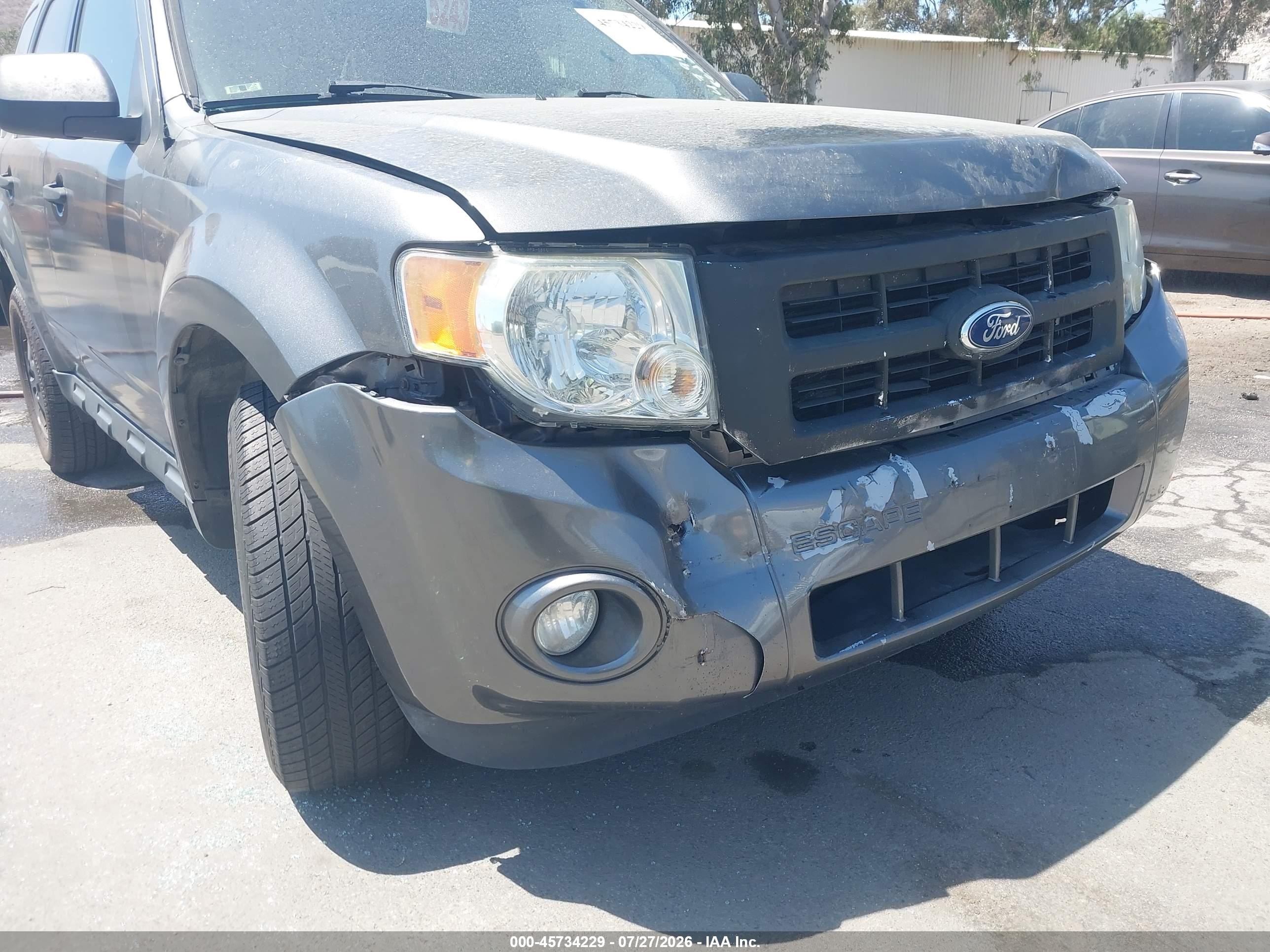 2011 Ford Escape Xlt Gray vin: 1FMCU0DG5BKA98843