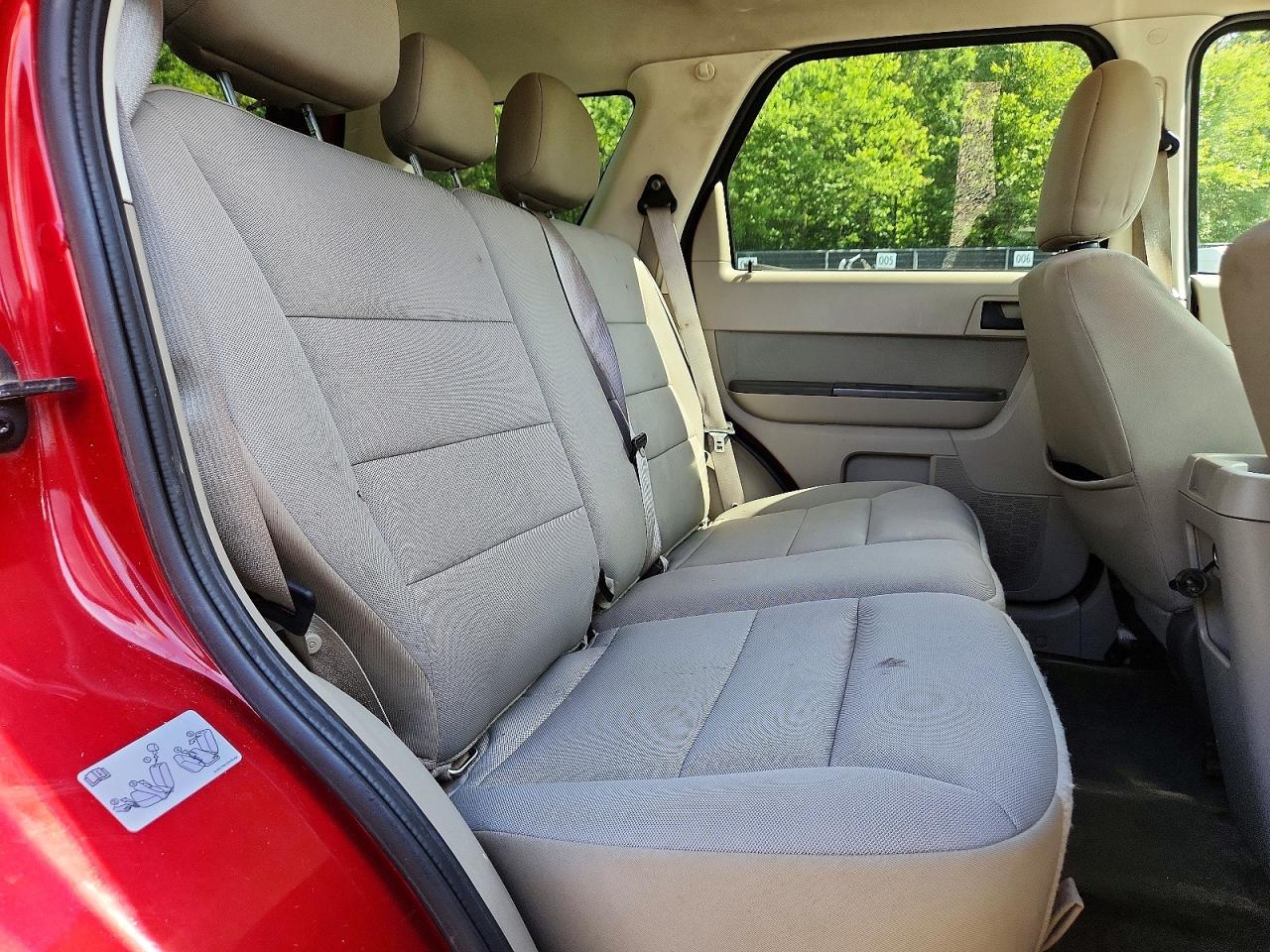 2011 Ford Escape Xlt Red vin: 1FMCU0DG5BKB51511