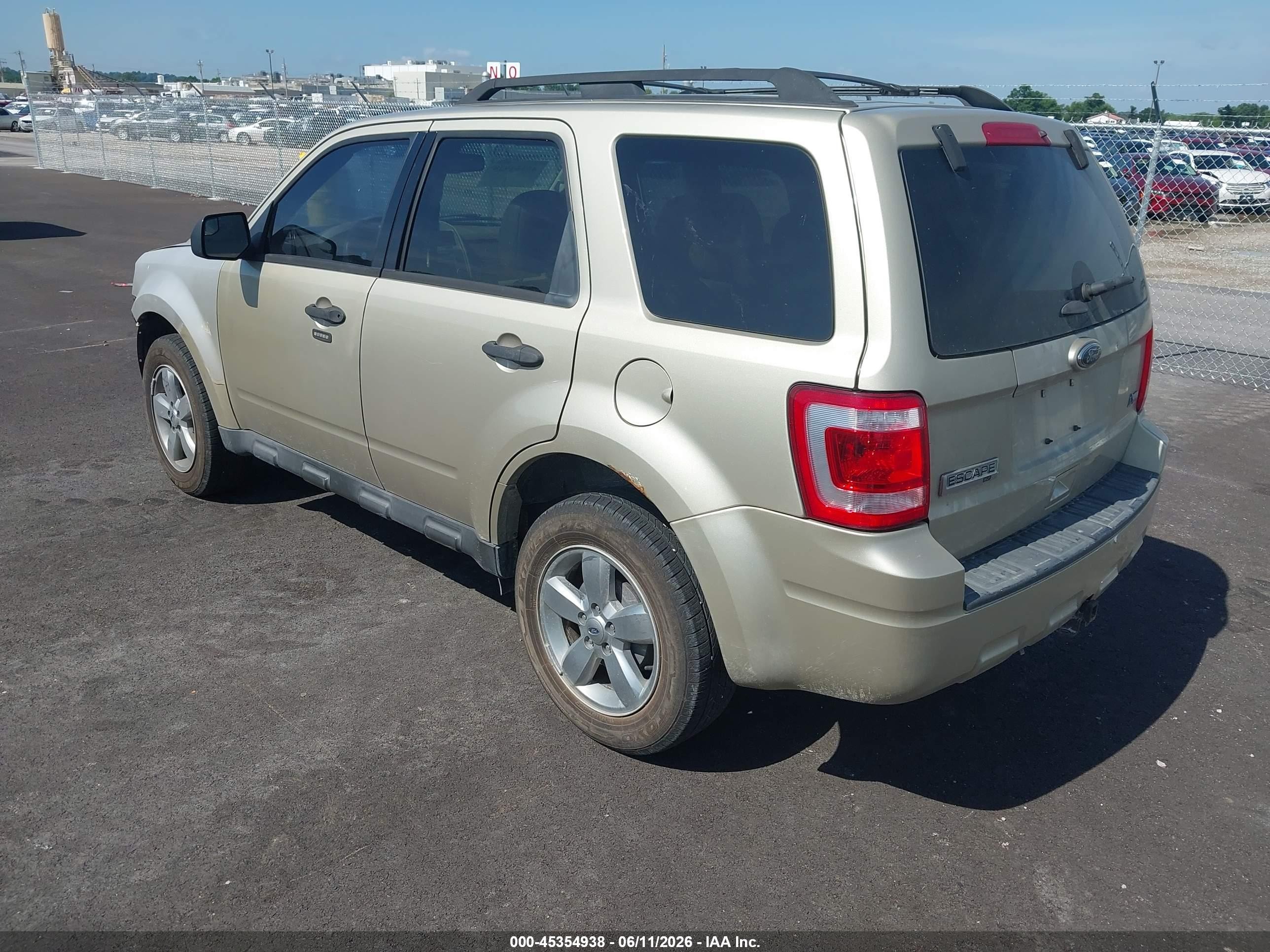 2011 Ford Escape Xlt Gold vin: 1FMCU0DG5BKC37661