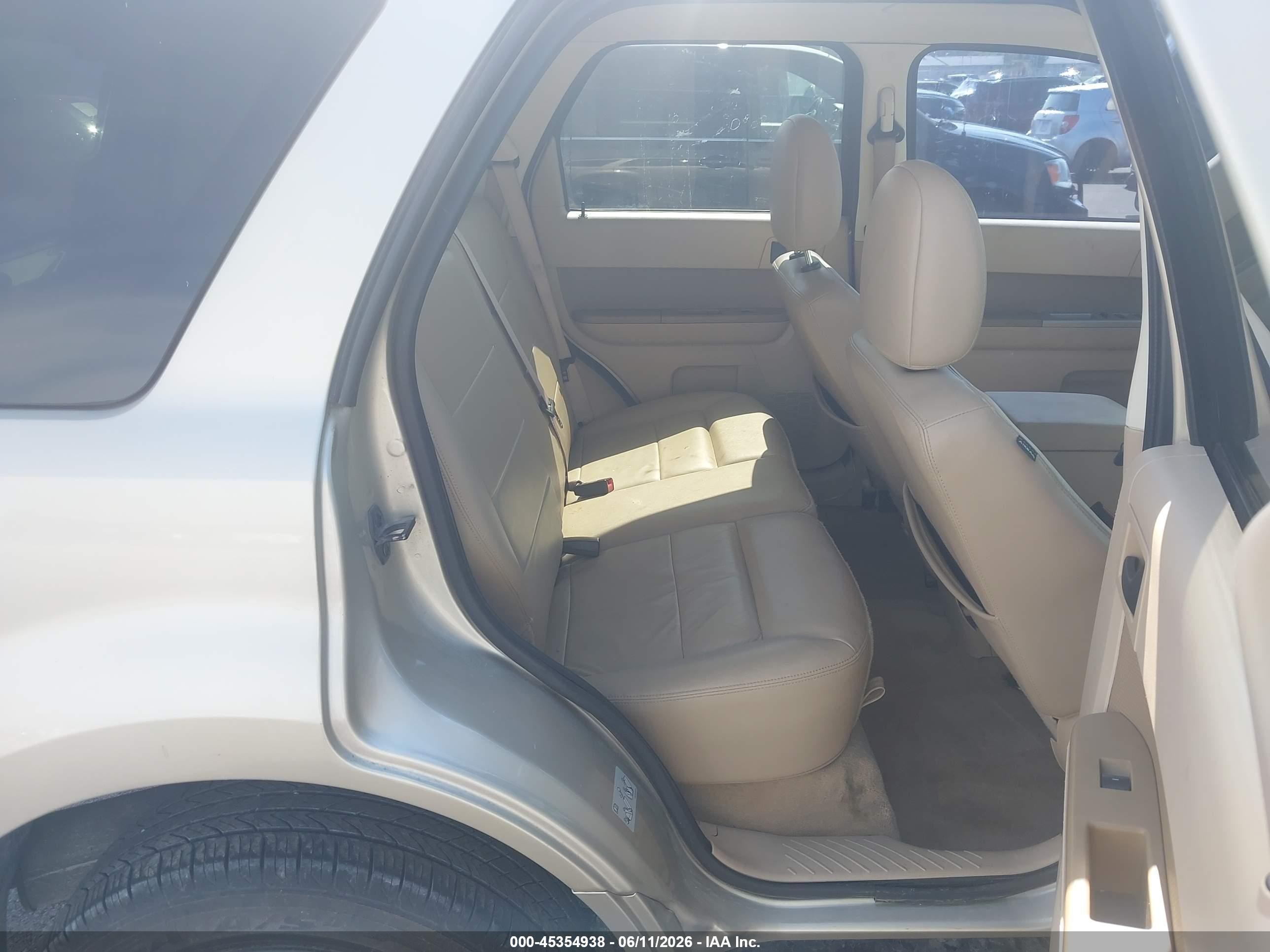 2011 Ford Escape Xlt Gold vin: 1FMCU0DG5BKC37661