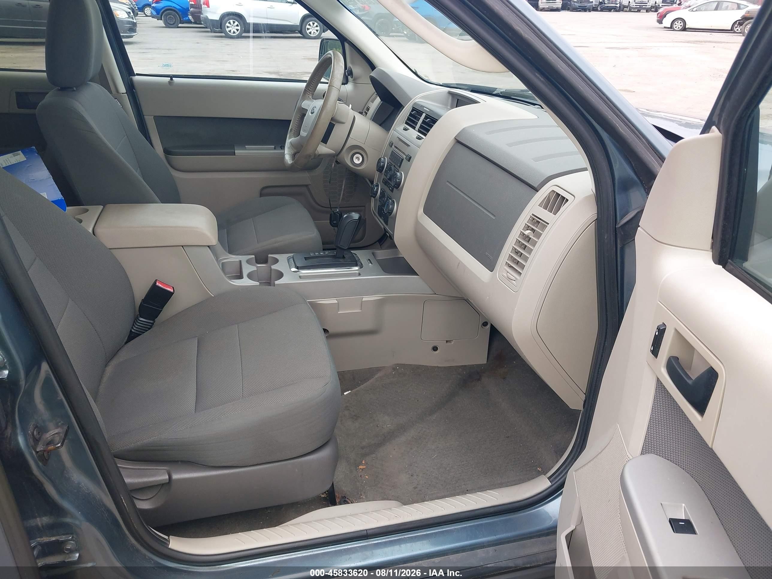 2010 Ford Escape Xlt Light Blue vin: 1FMCU0DG6AKA54817