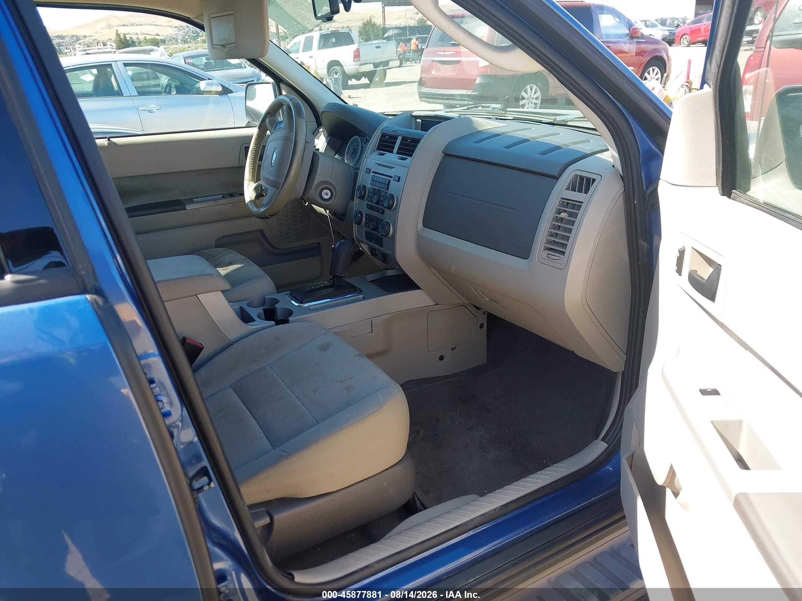 2010 Ford Escape Xlt Blue vin: 1FMCU0DG6AKD27562