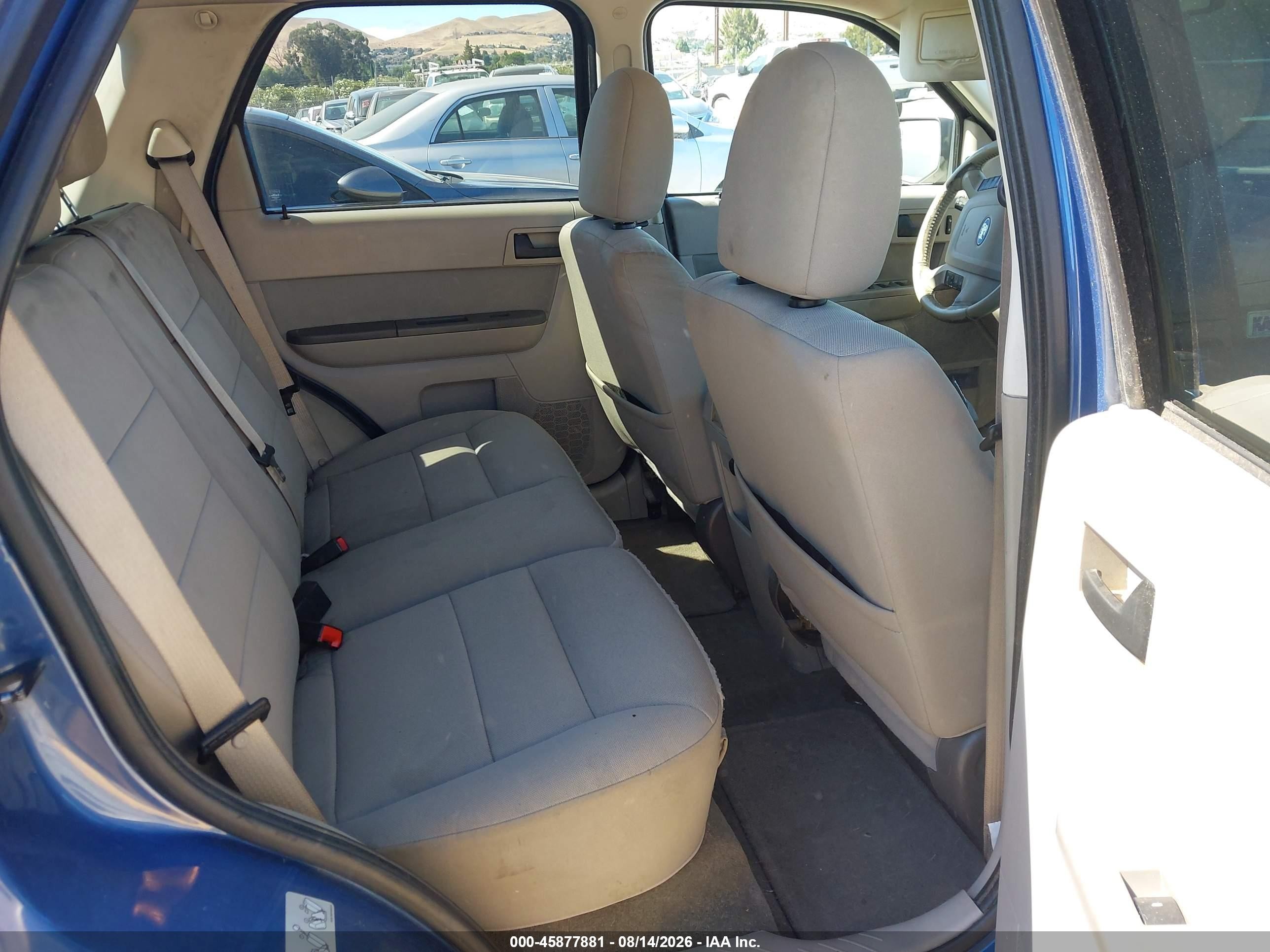 2010 Ford Escape Xlt Blue vin: 1FMCU0DG6AKD27562