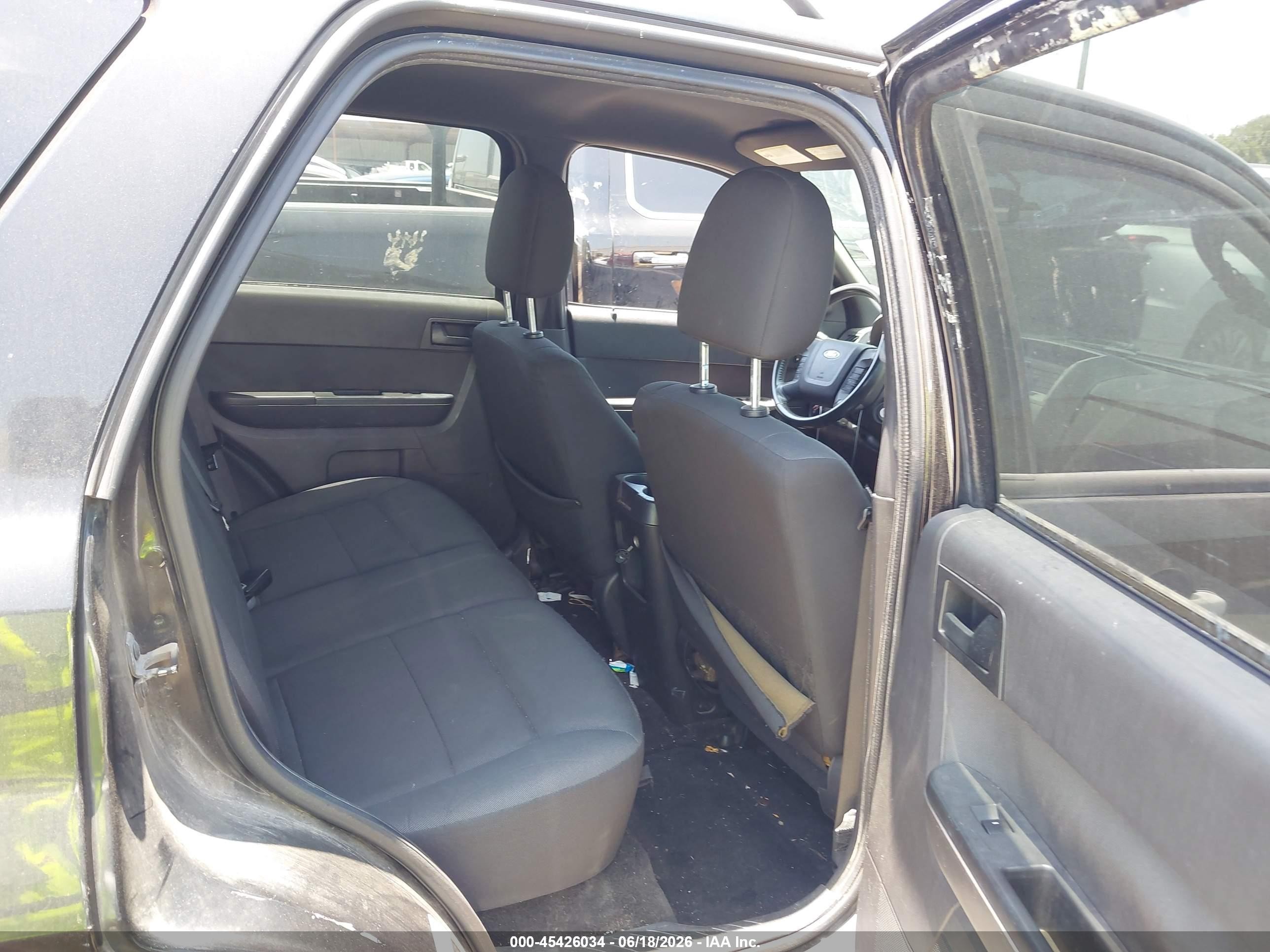 2011 Ford Escape Xlt Черный vin: 1FMCU0DG6BKA08910