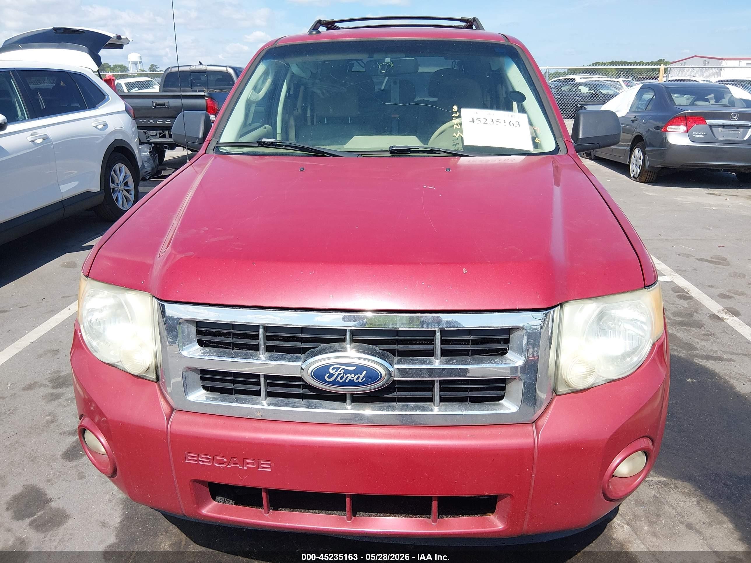 2011 Ford Escape Xlt Red vin: 1FMCU0DG6BKA72395