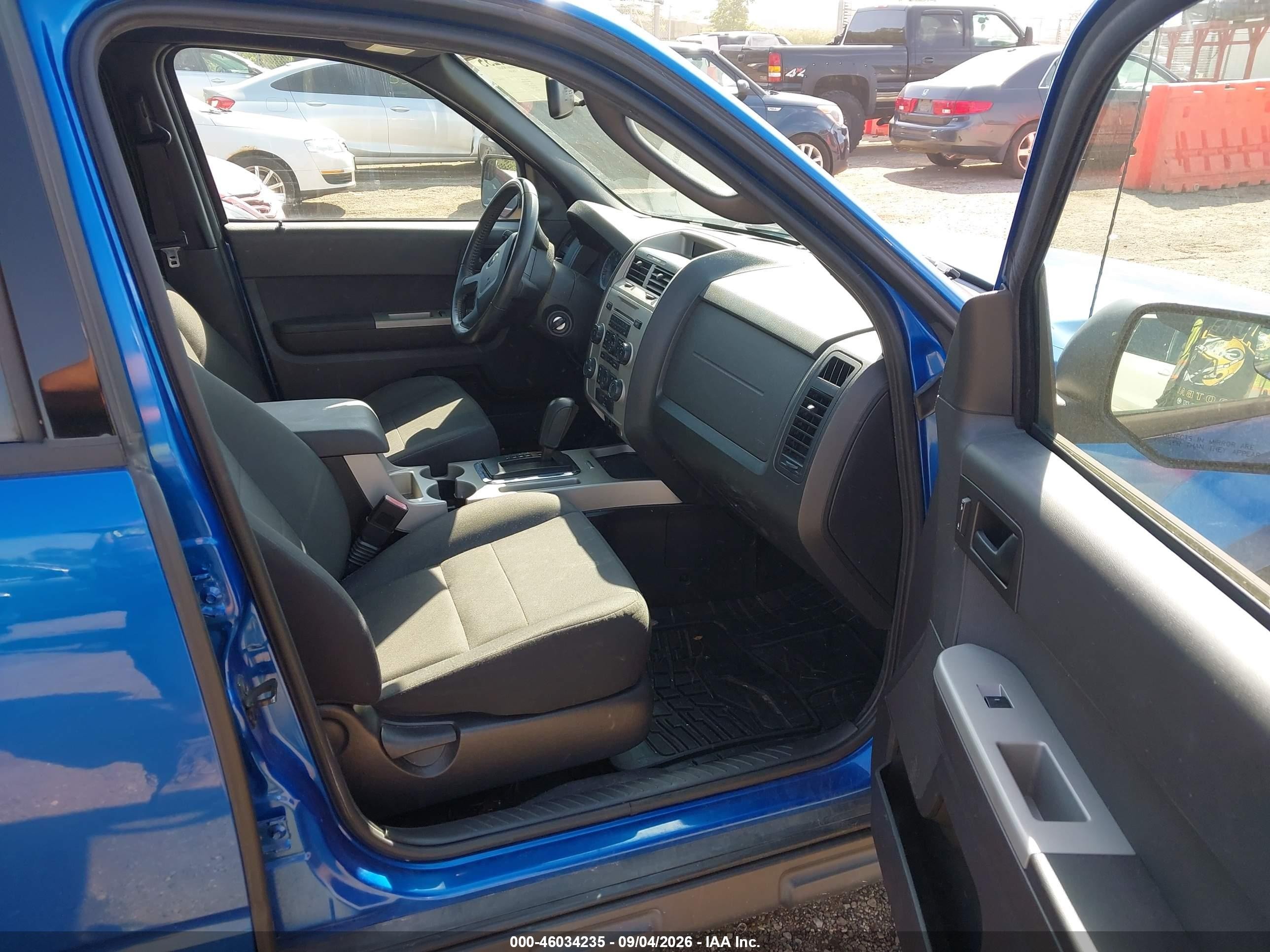 2011 Ford Escape Xlt Blue vin: 1FMCU0DG6BKB10885