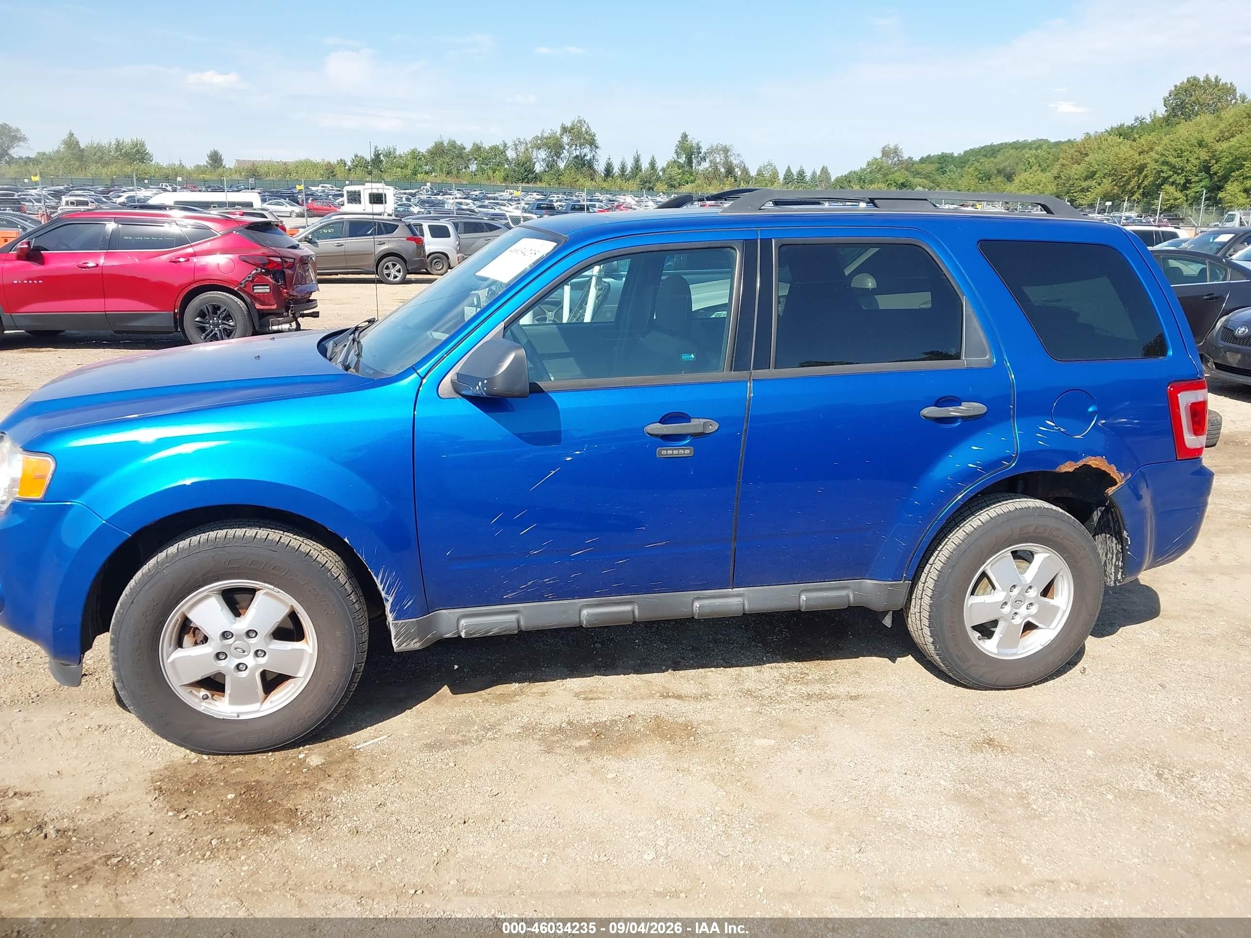 2011 Ford Escape Xlt Blue vin: 1FMCU0DG6BKB10885