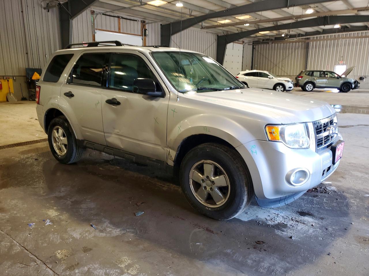 2011 Ford Escape Xlt Silver vin: 1FMCU0DG6BKC09626