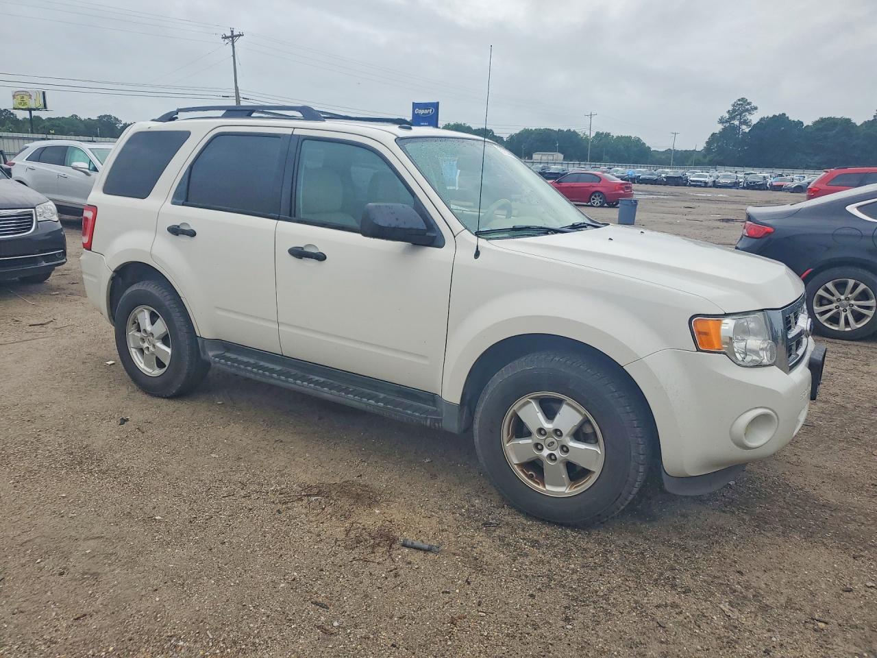 2012 Ford Escape Xlt White vin: 1FMCU0DG6CKB62826
