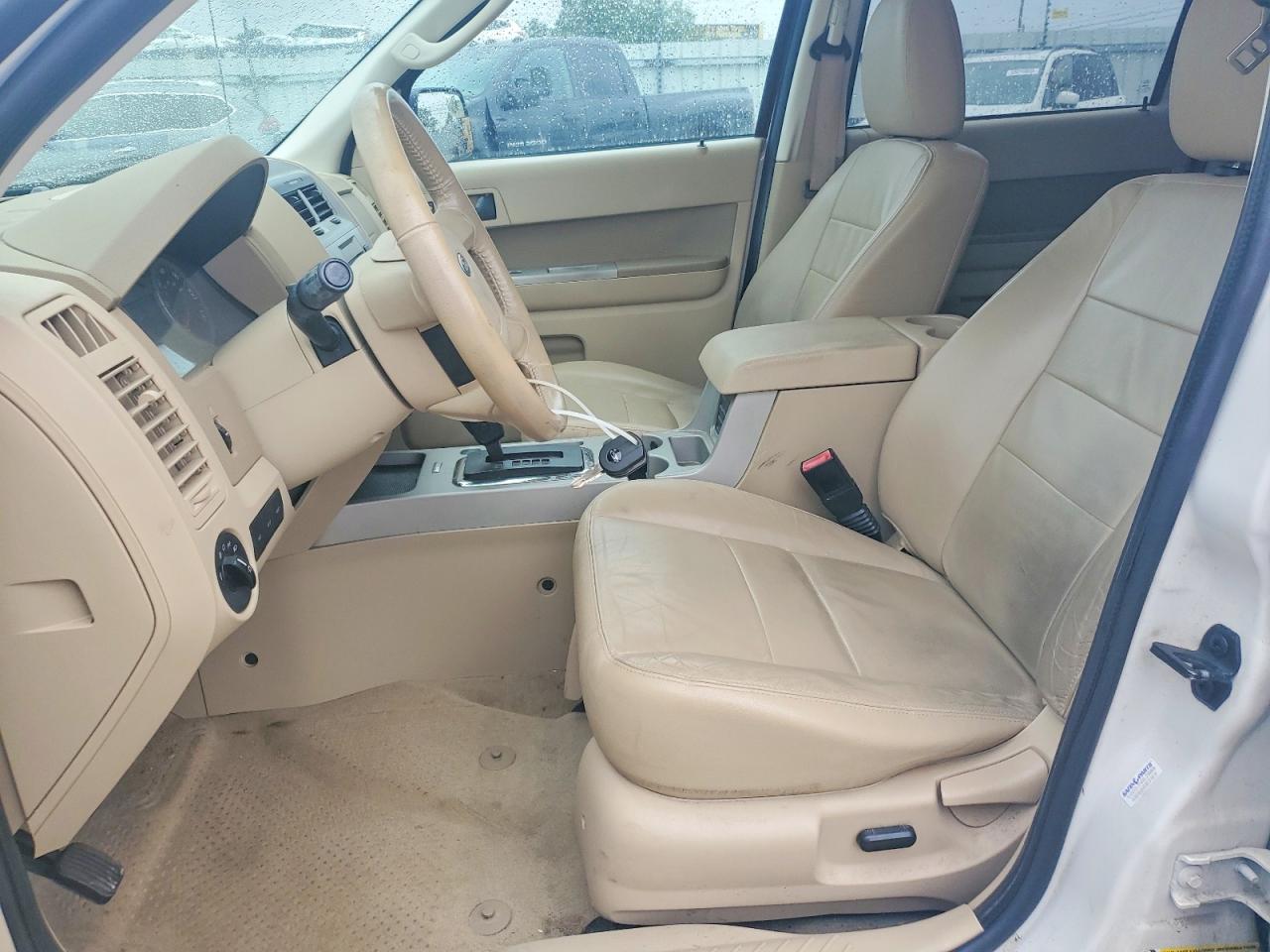2012 Ford Escape Xlt White vin: 1FMCU0DG6CKB62826
