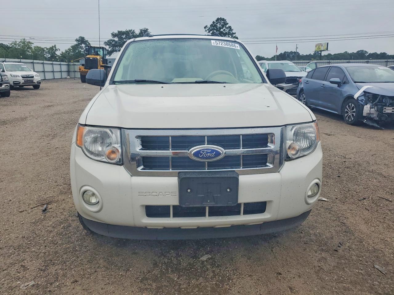 2012 Ford Escape Xlt White vin: 1FMCU0DG6CKB62826