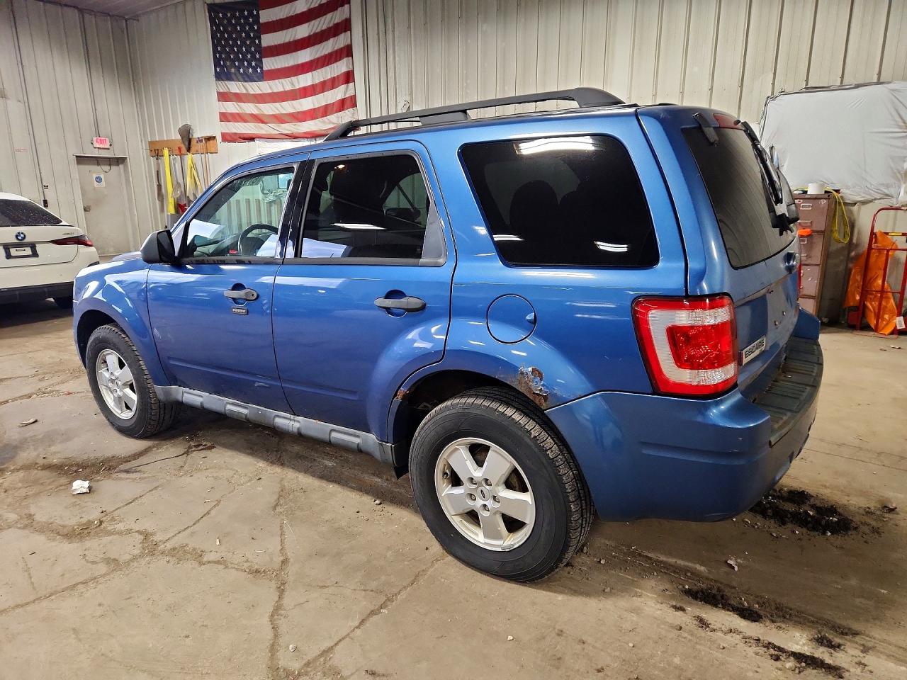 2010 Ford Escape Xlt Blue vin: 1FMCU0DG7AKA02810