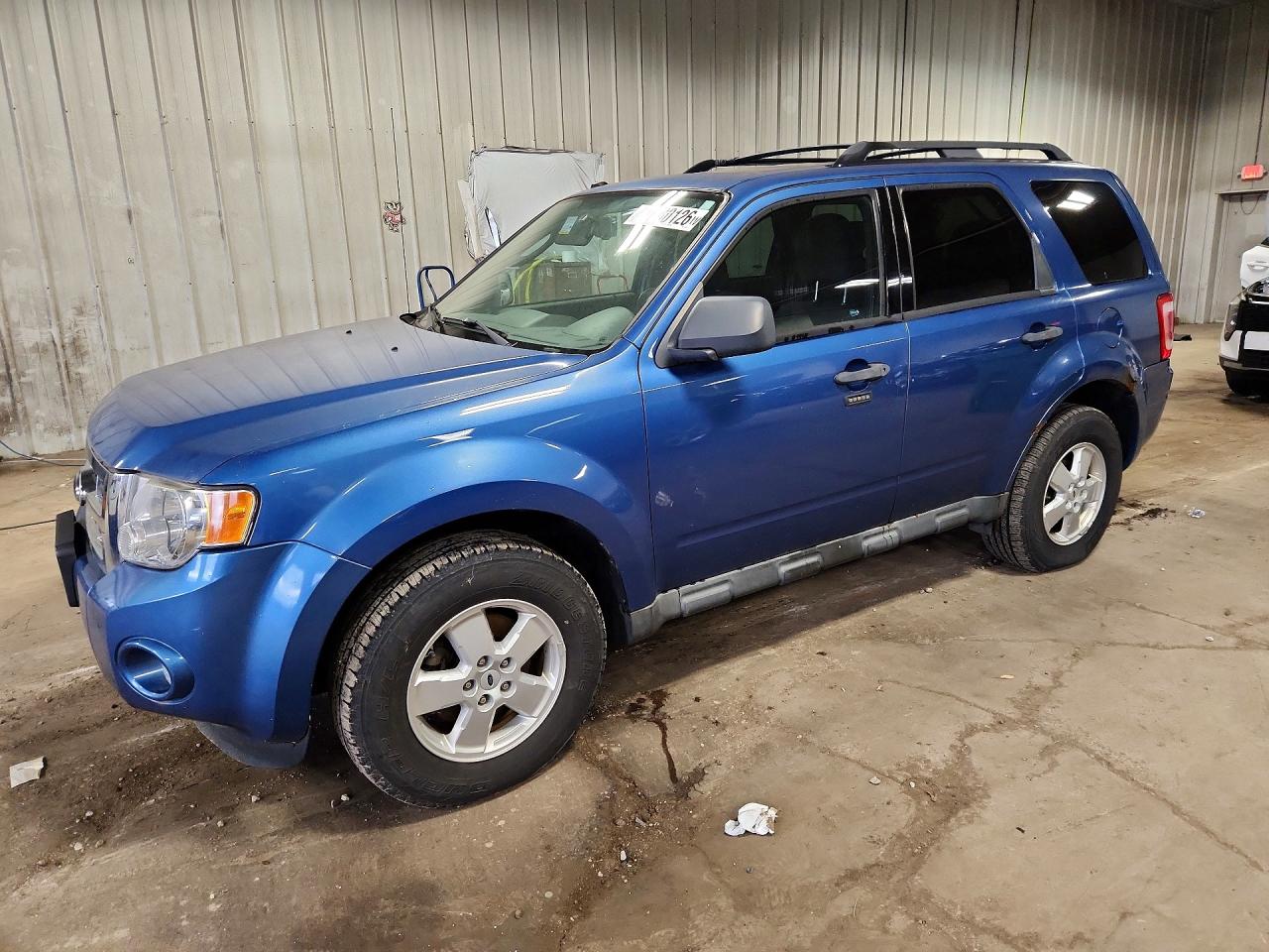 2010 Ford Escape Xlt Blue vin: 1FMCU0DG7AKA02810
