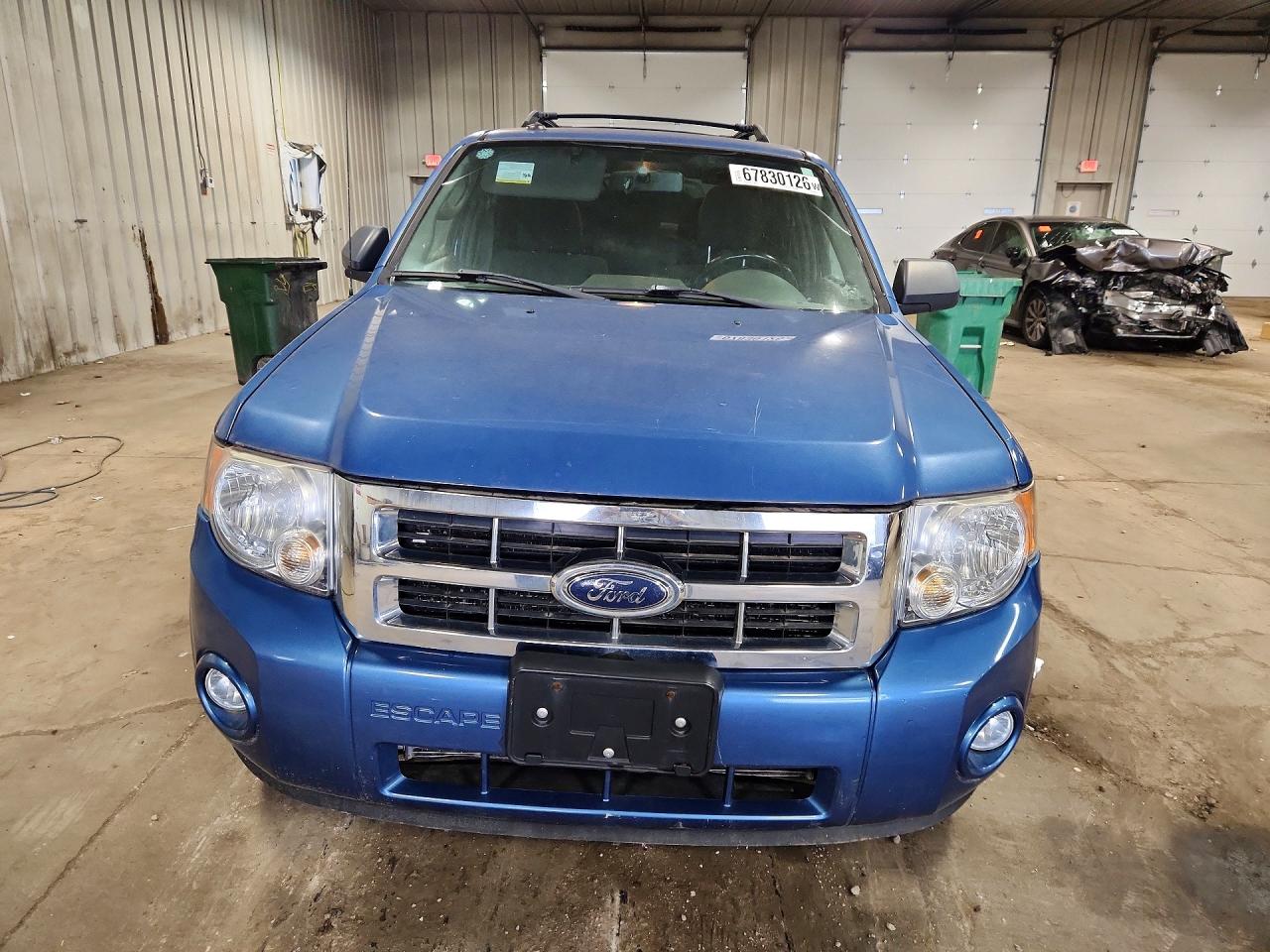 2010 Ford Escape Xlt Blue vin: 1FMCU0DG7AKA02810