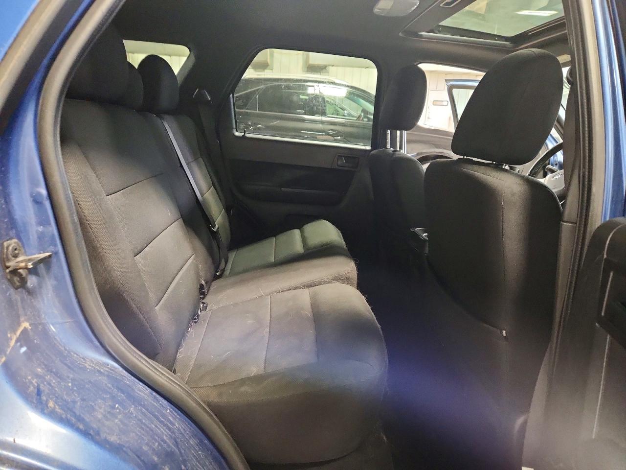 2010 Ford Escape Xlt Blue vin: 1FMCU0DG7AKA02810