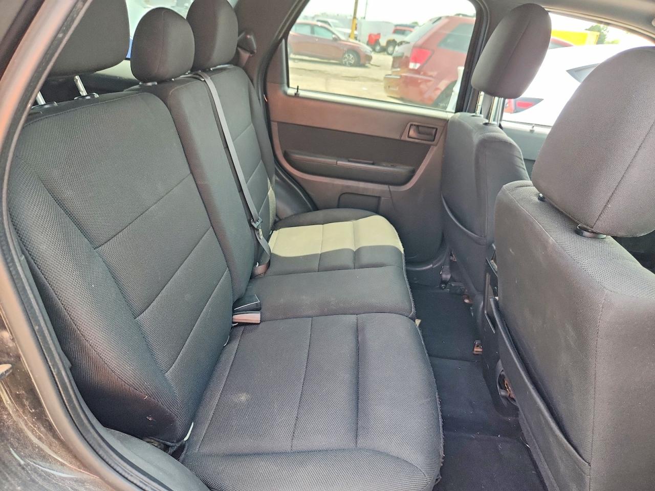 2010 Ford Escape Xlt Черный vin: 1FMCU0DG7AKA45107