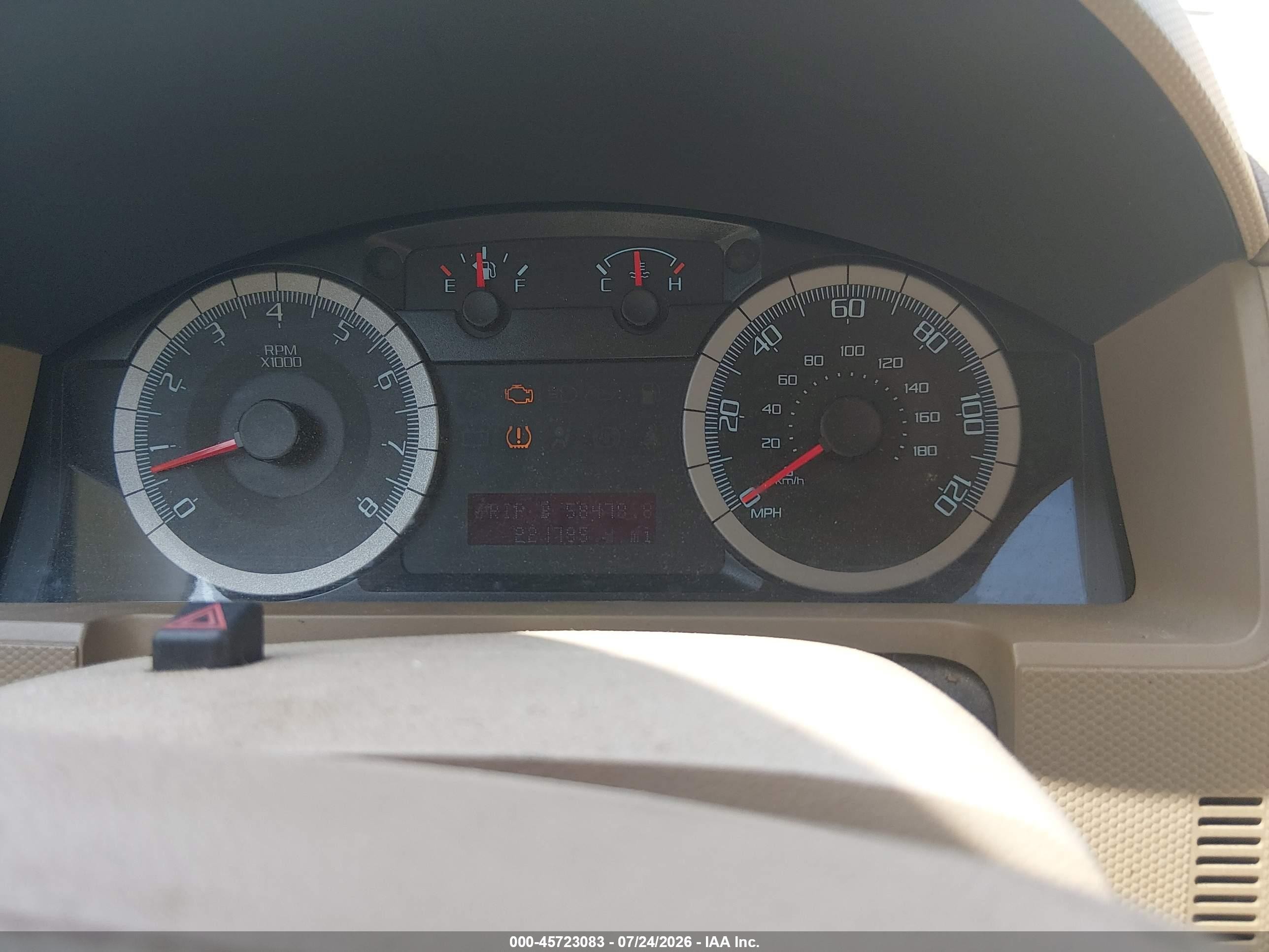 2010 Ford Escape Xlt White vin: 1FMCU0DG7AKA47178