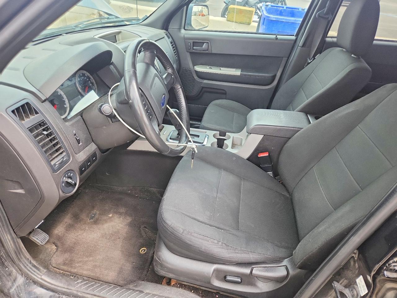 2010 Ford Escape Xlt Черный vin: 1FMCU0DG7AKA54633