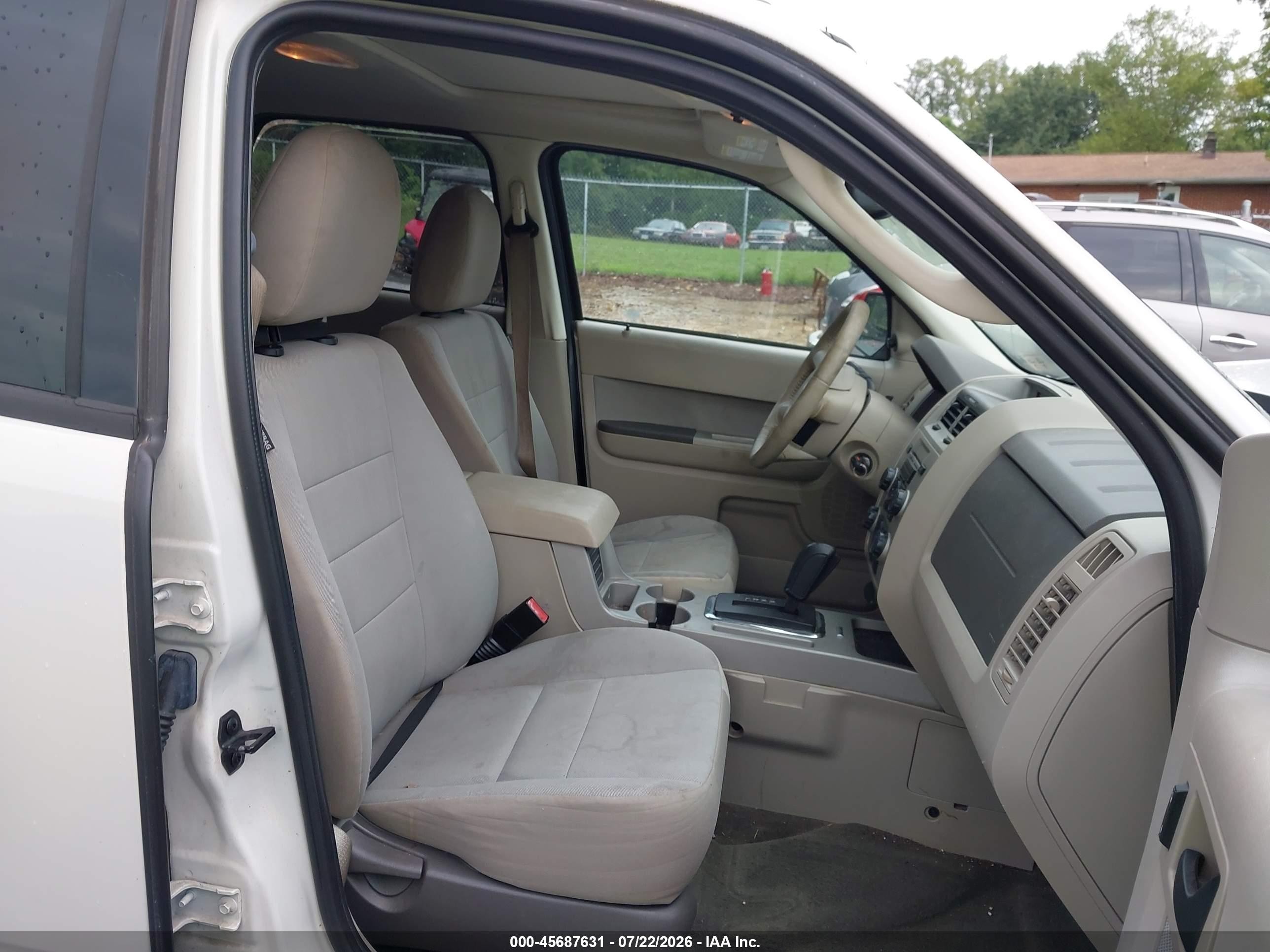 2012 Ford Escape Xlt Белый vin: 1FMCU0DG7CKA42100