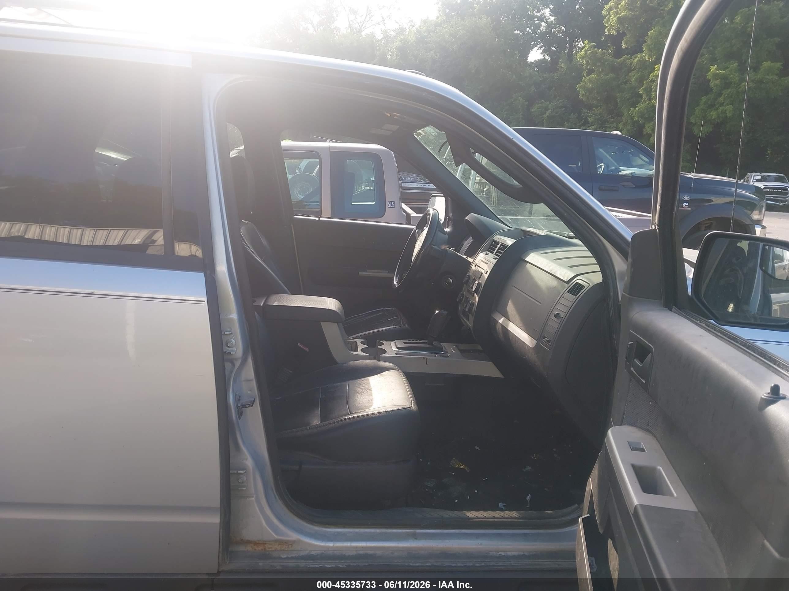 2012 Ford Escape Xlt Silver vin: 1FMCU0DG7CKA92835