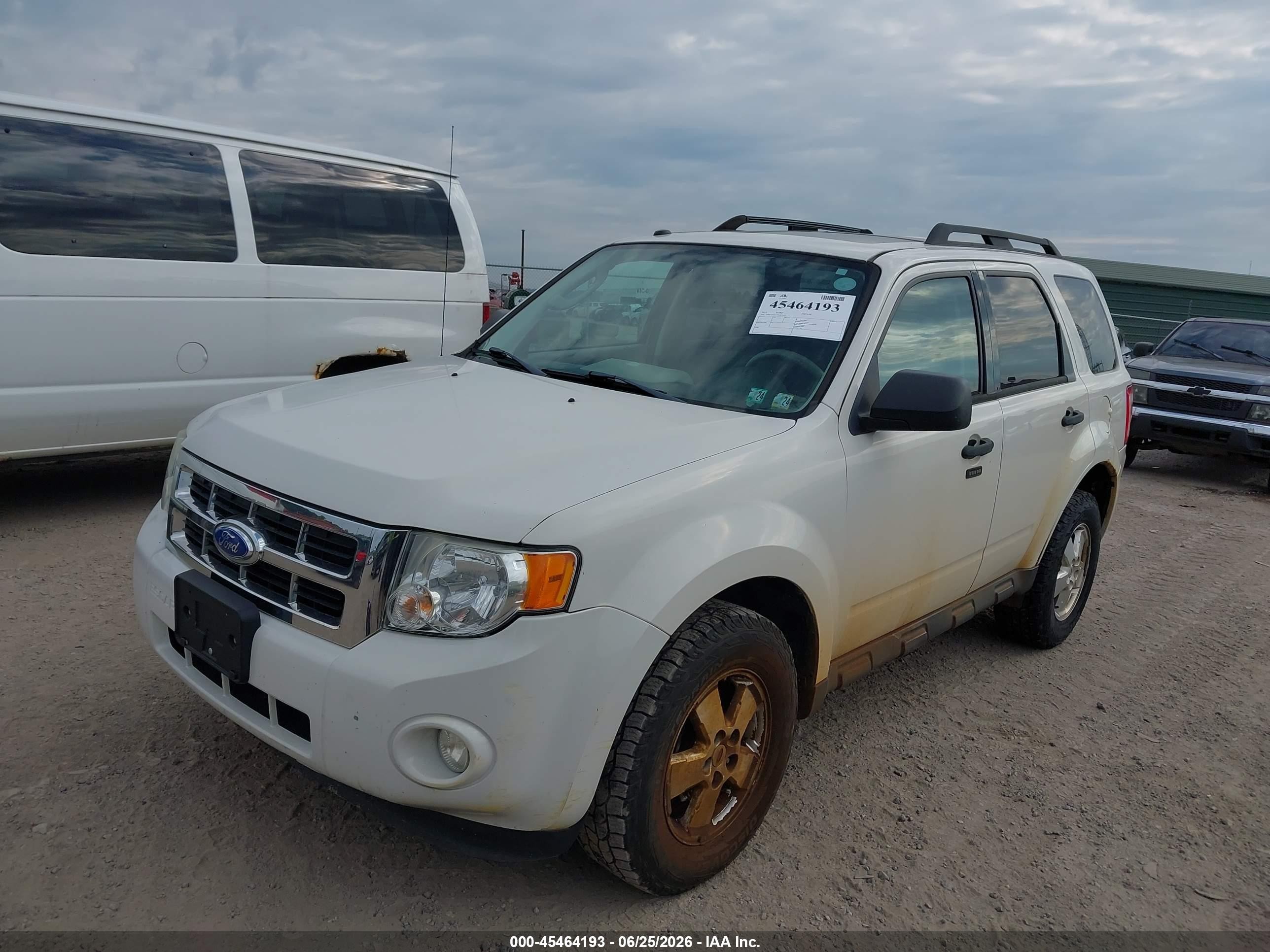 2012 Ford Escape Xlt White vin: 1FMCU0DG7CKB71101