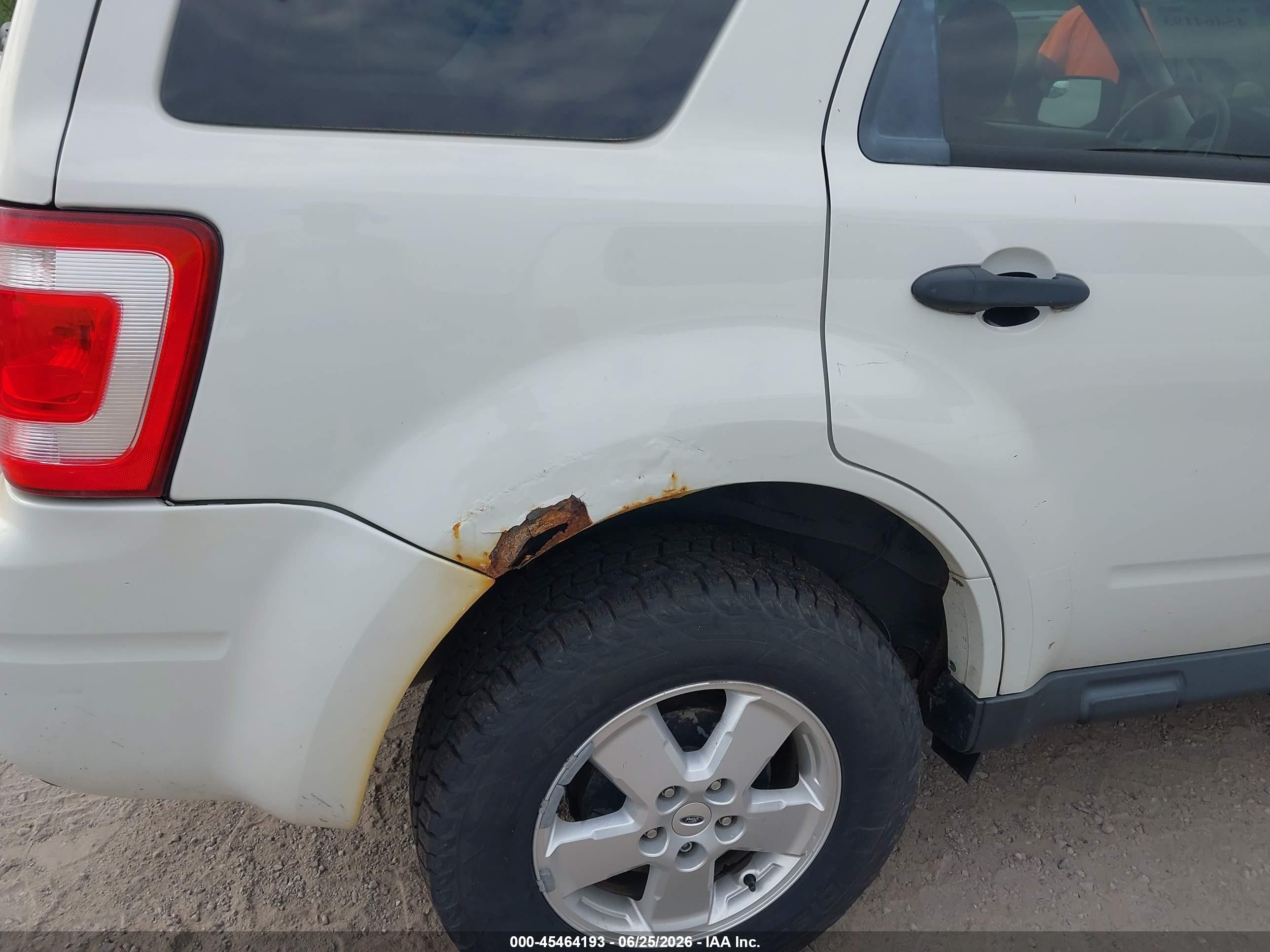 2012 Ford Escape Xlt White vin: 1FMCU0DG7CKB71101