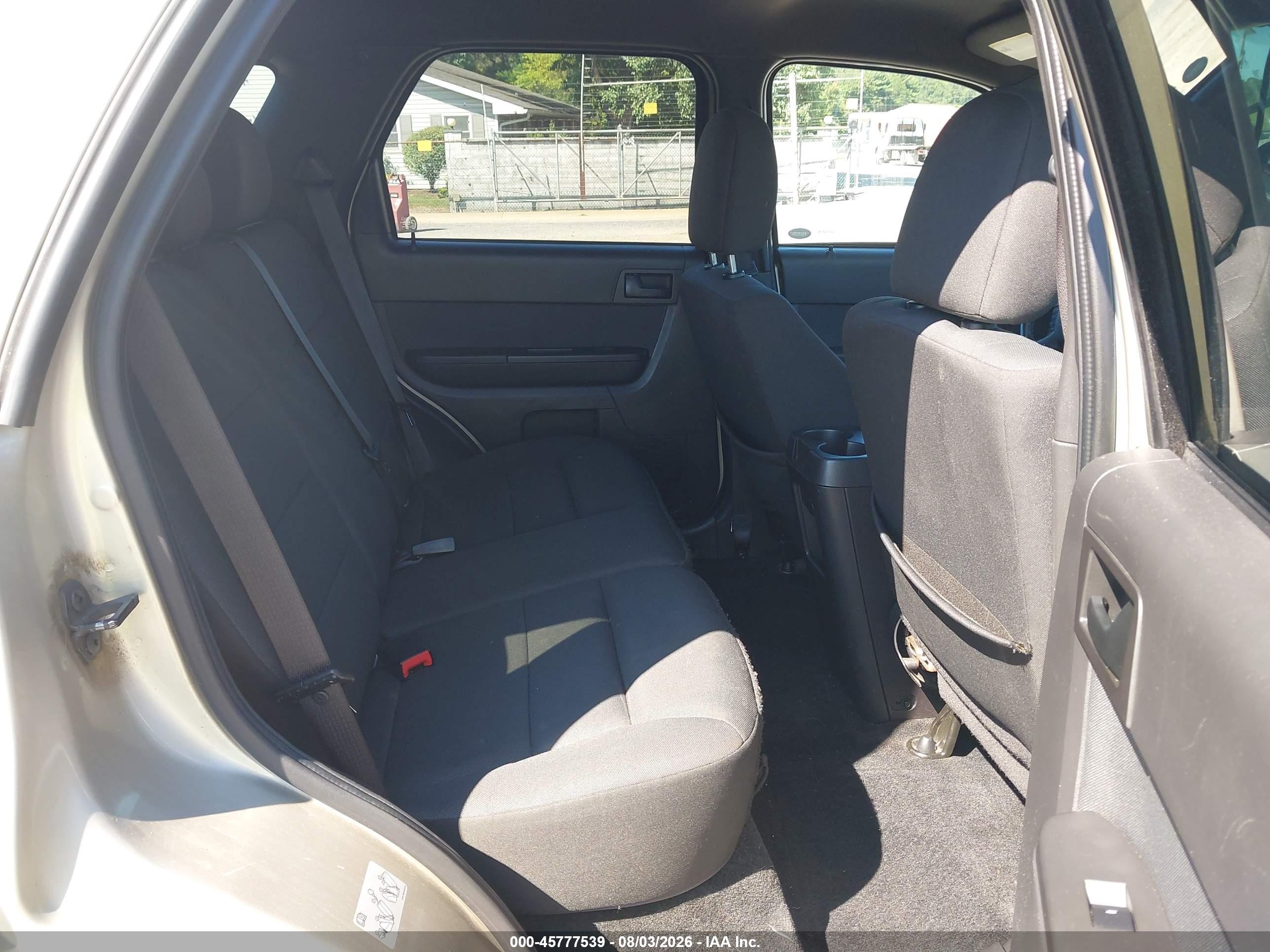2010 Ford Escape Xlt Gold vin: 1FMCU0DG8AKC28984