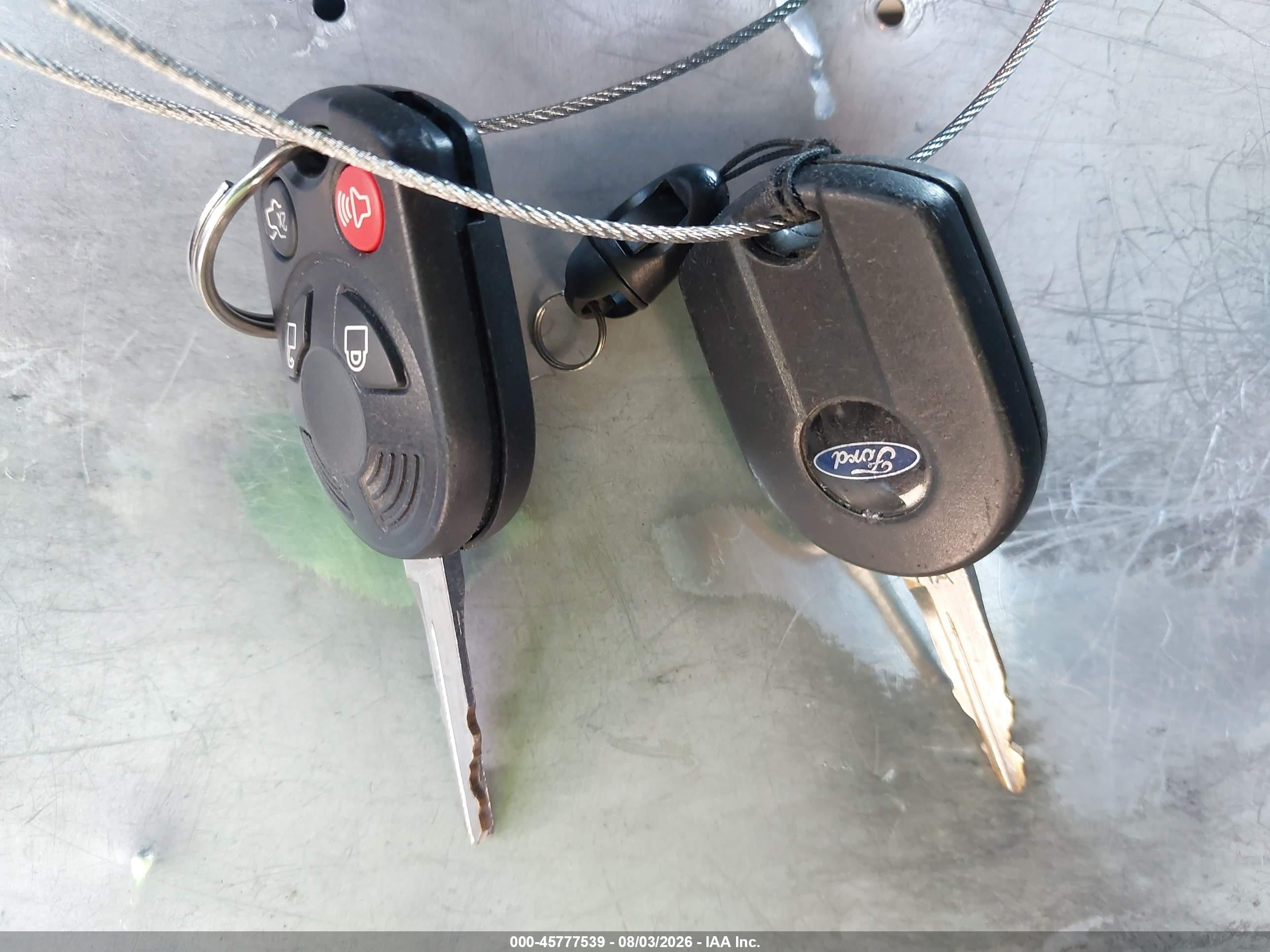 2010 Ford Escape Xlt Gold vin: 1FMCU0DG8AKC28984