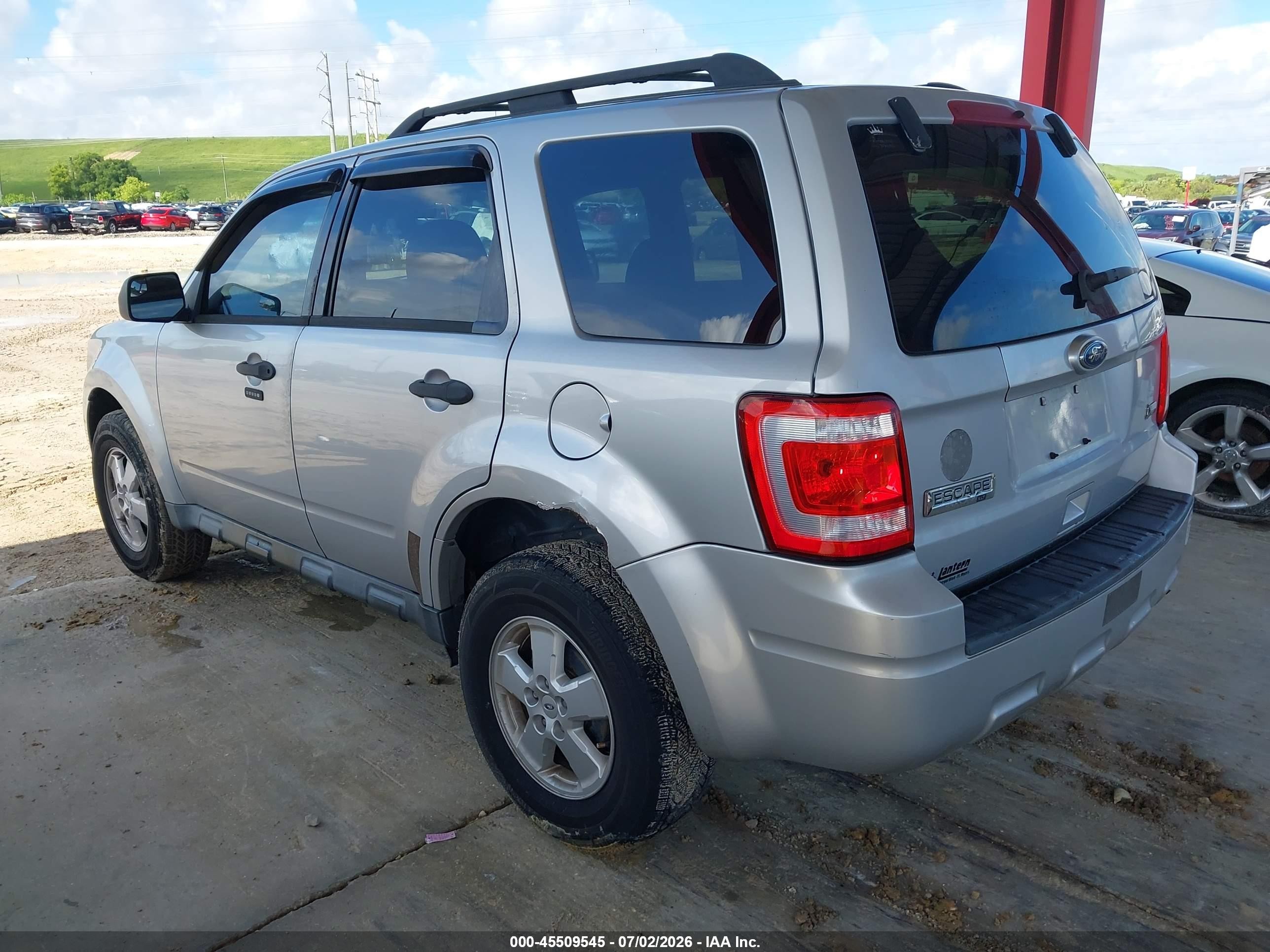 2010 Ford Escape Xlt Silver vin: 1FMCU0DG8AKC69082