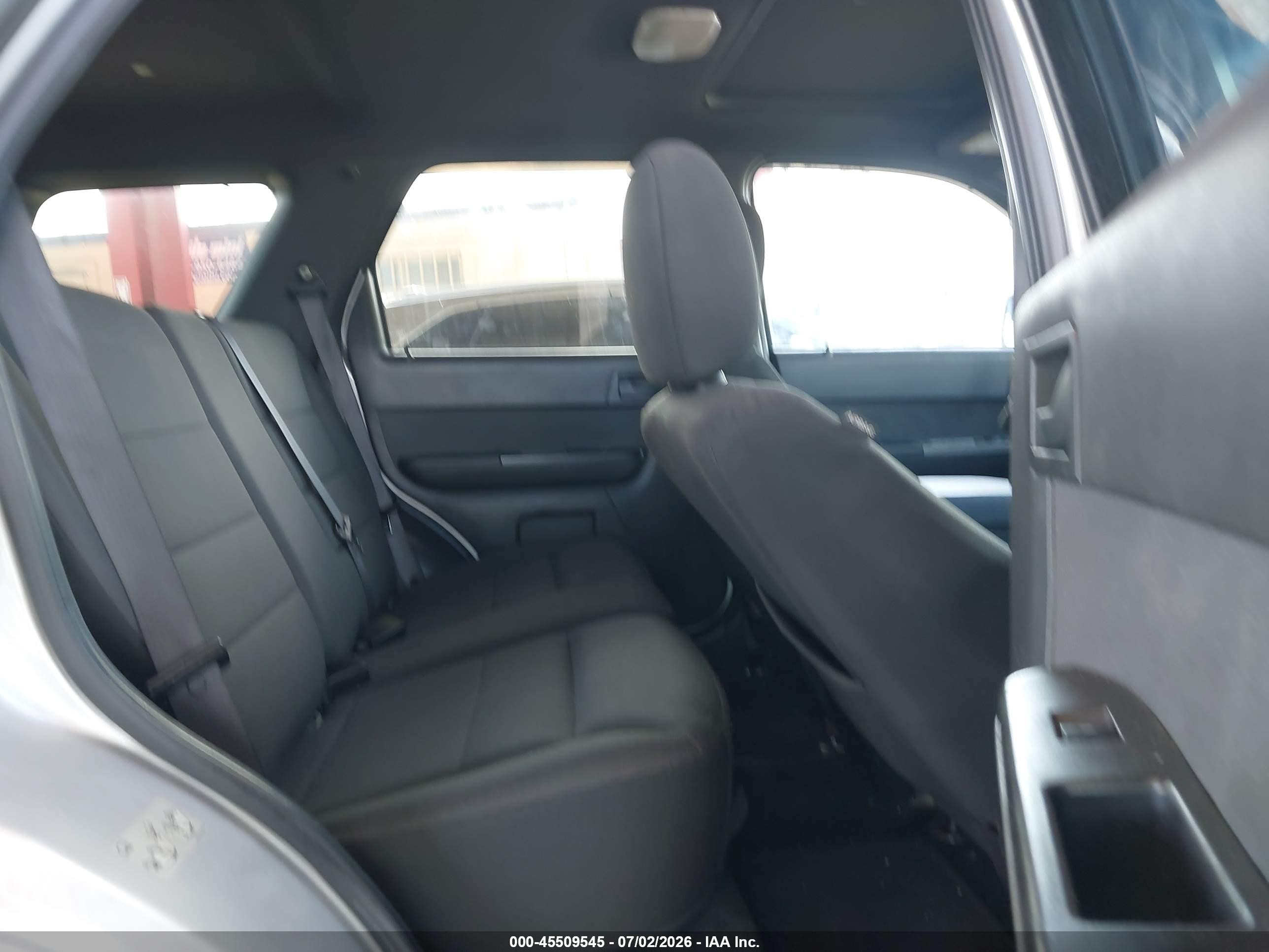 2010 Ford Escape Xlt Silver vin: 1FMCU0DG8AKC69082