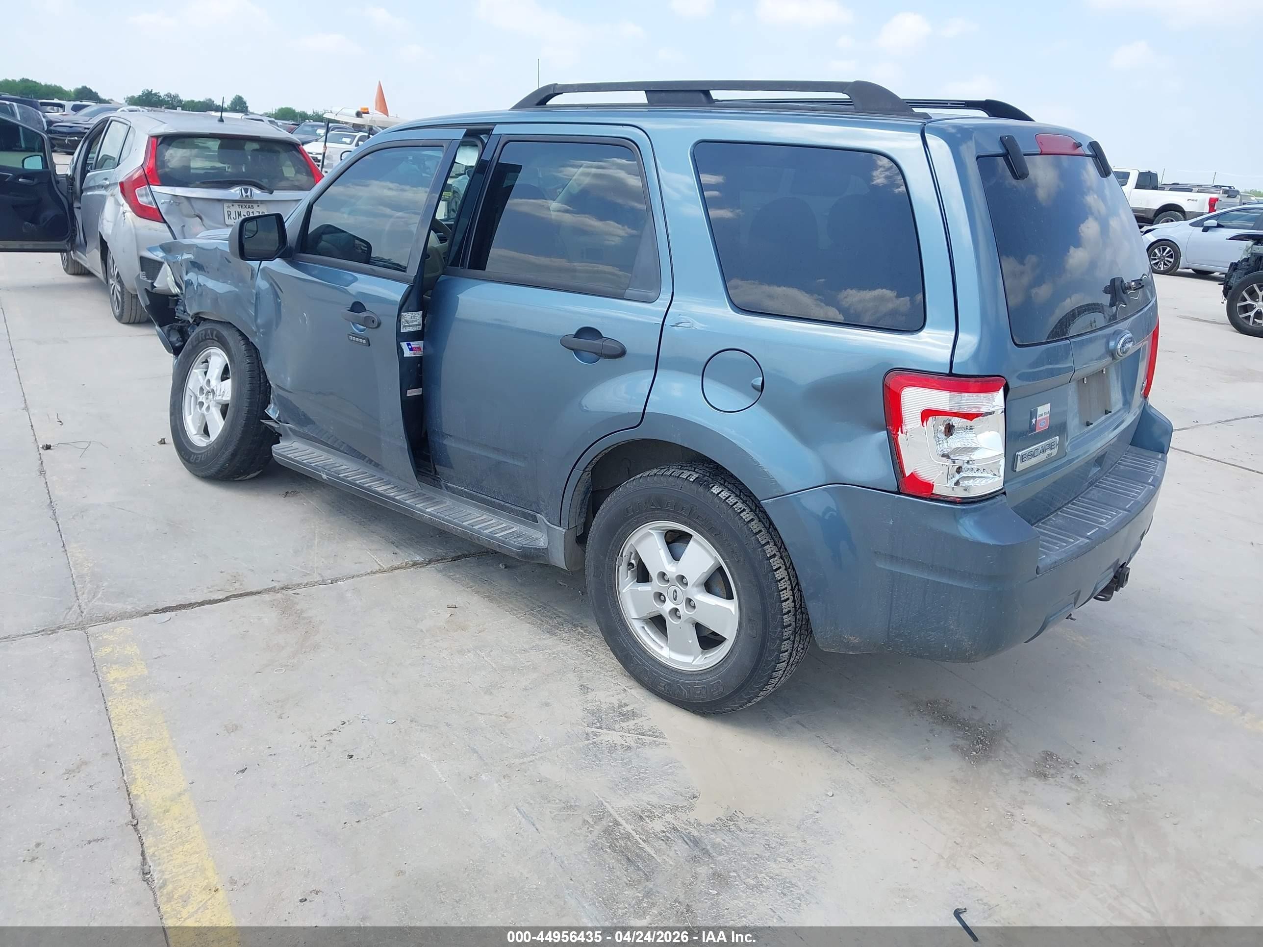 2010 Ford Escape Xlt Blue vin: 1FMCU0DG8AKD45254
