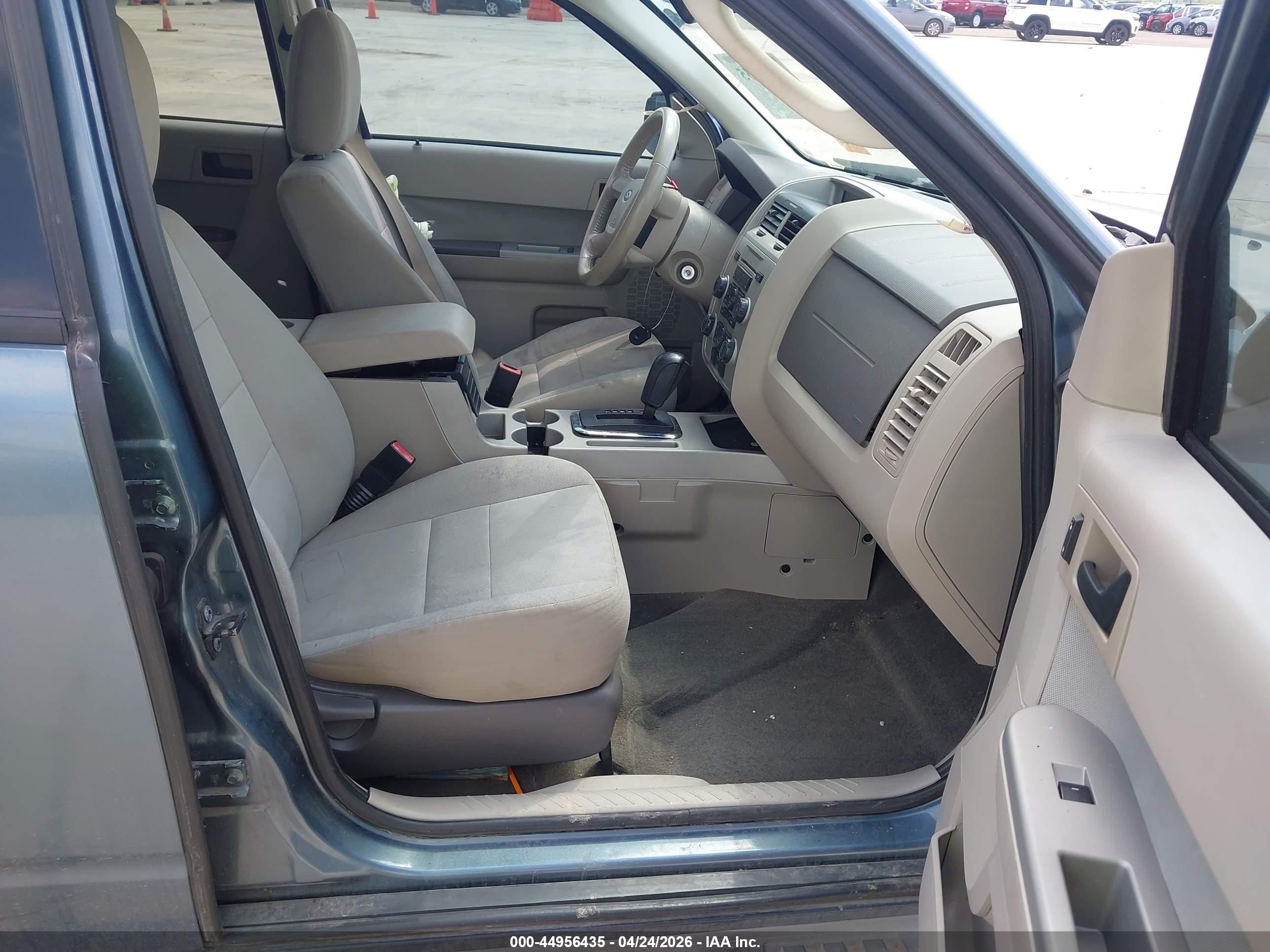 2010 Ford Escape Xlt Blue vin: 1FMCU0DG8AKD45254