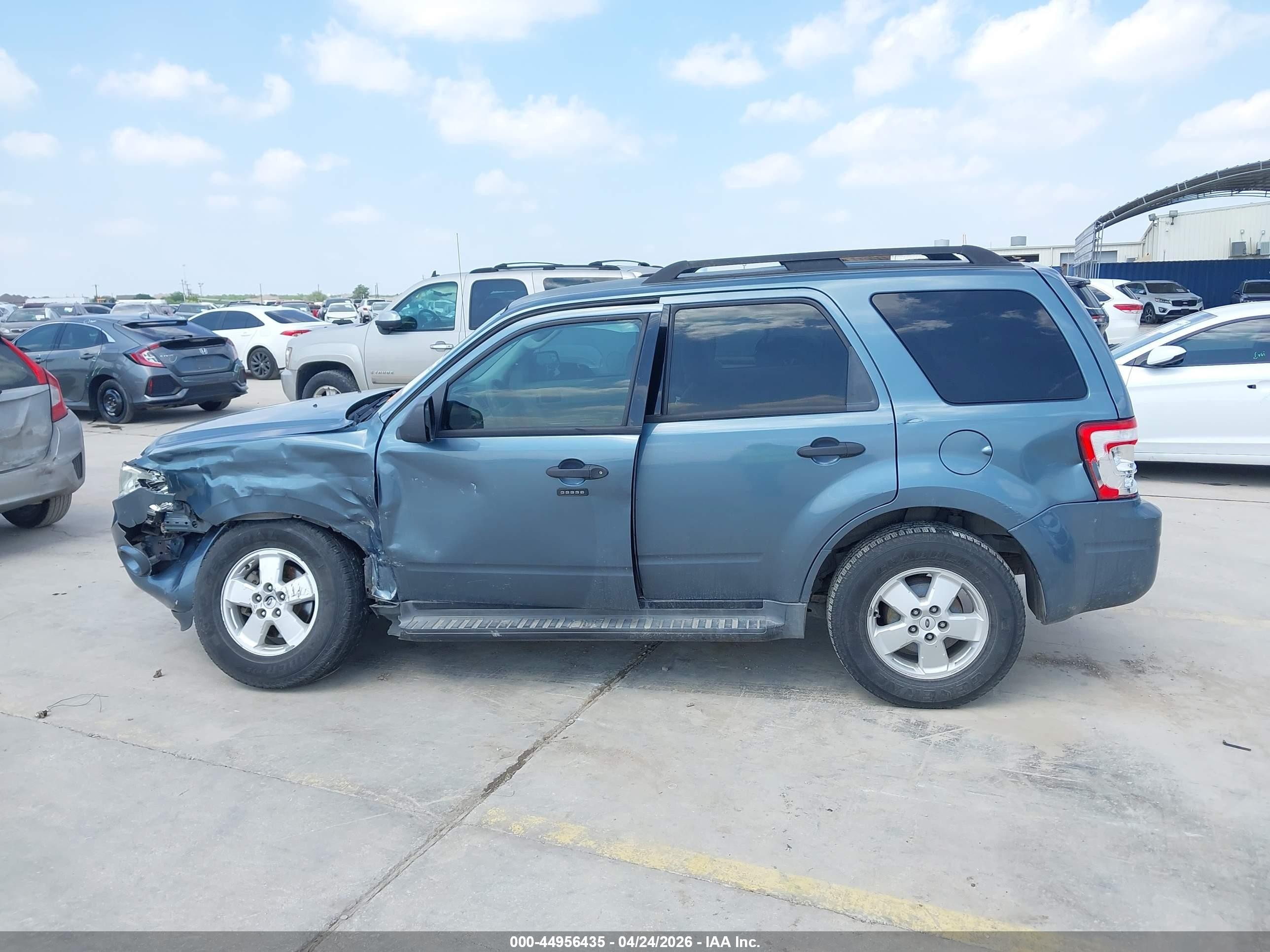 2010 Ford Escape Xlt Blue vin: 1FMCU0DG8AKD45254