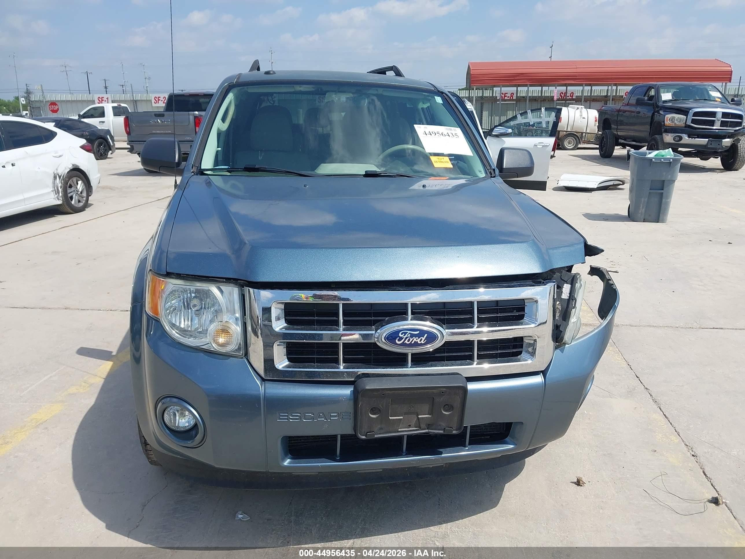2010 Ford Escape Xlt Blue vin: 1FMCU0DG8AKD45254