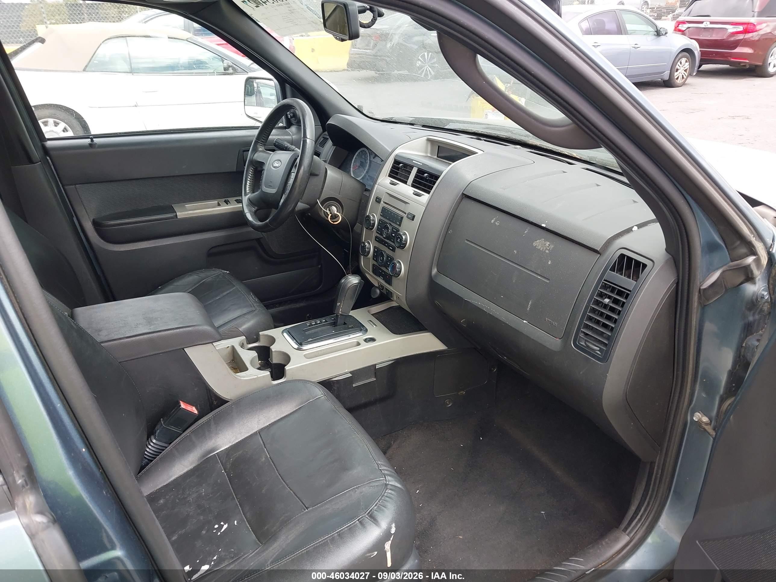 2011 Ford Escape Xlt Light Blue vin: 1FMCU0DG8BKA08472