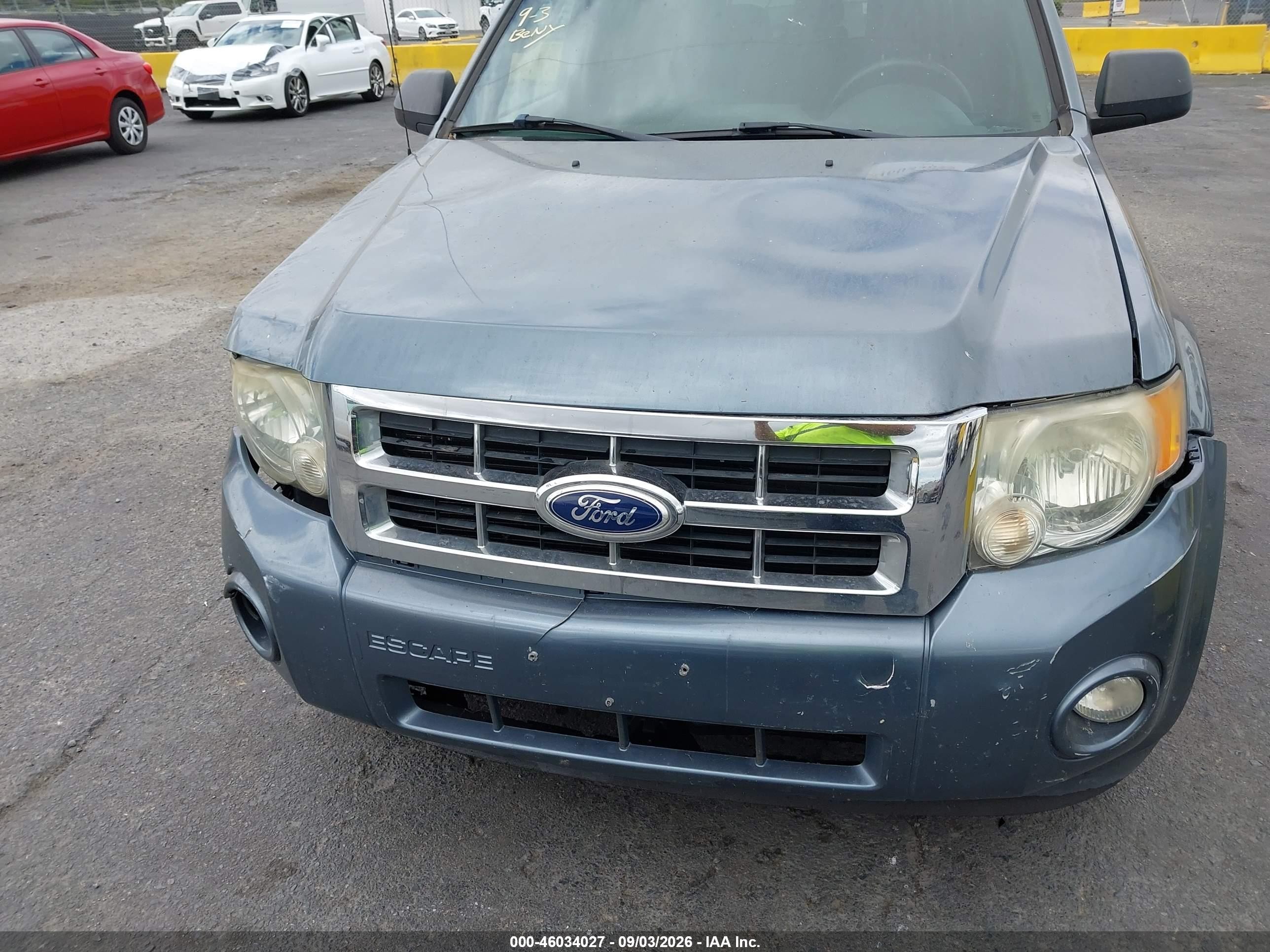 2011 Ford Escape Xlt Light Blue vin: 1FMCU0DG8BKA08472