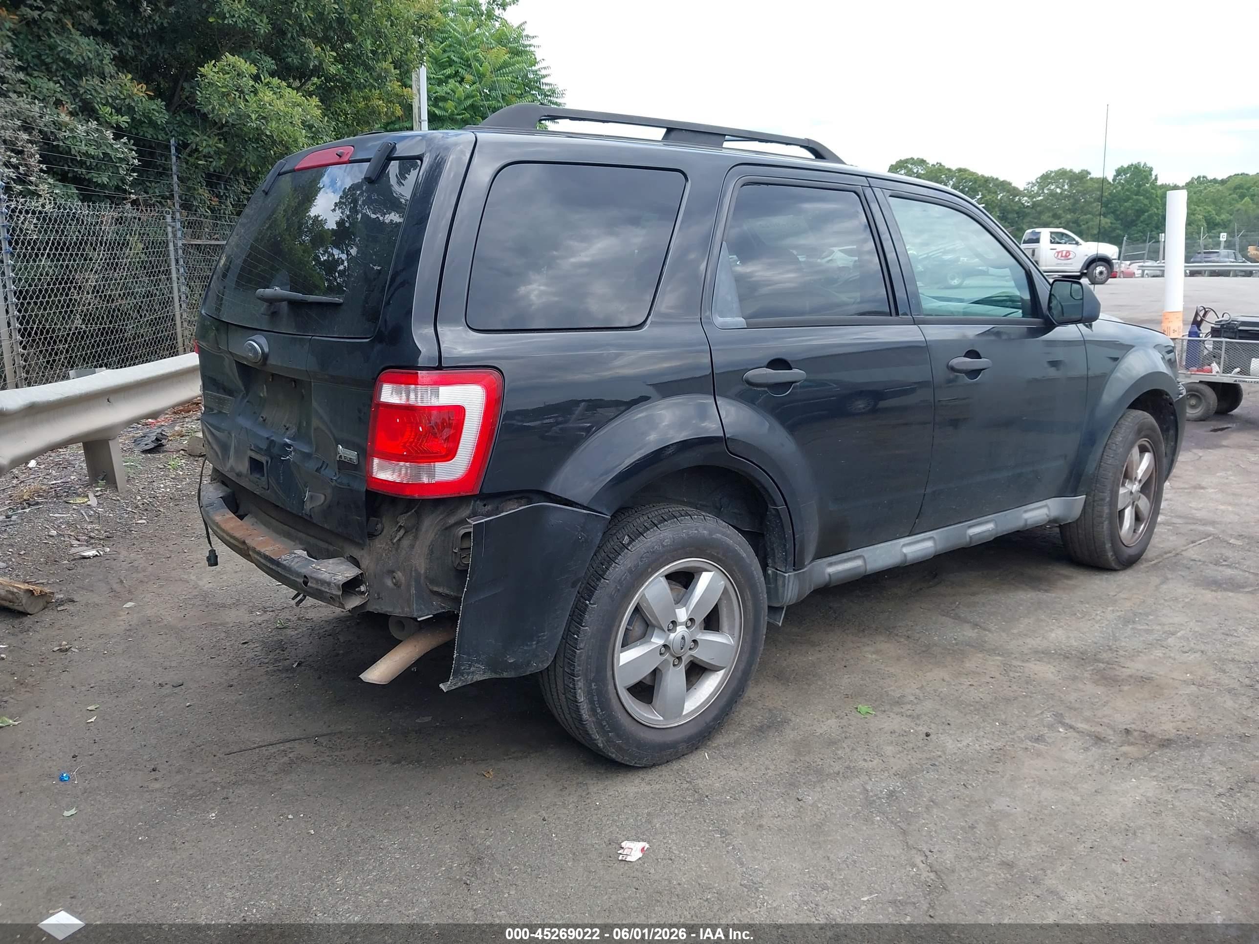 2011 Ford Escape Xlt Black vin: 1FMCU0DG8BKA31251