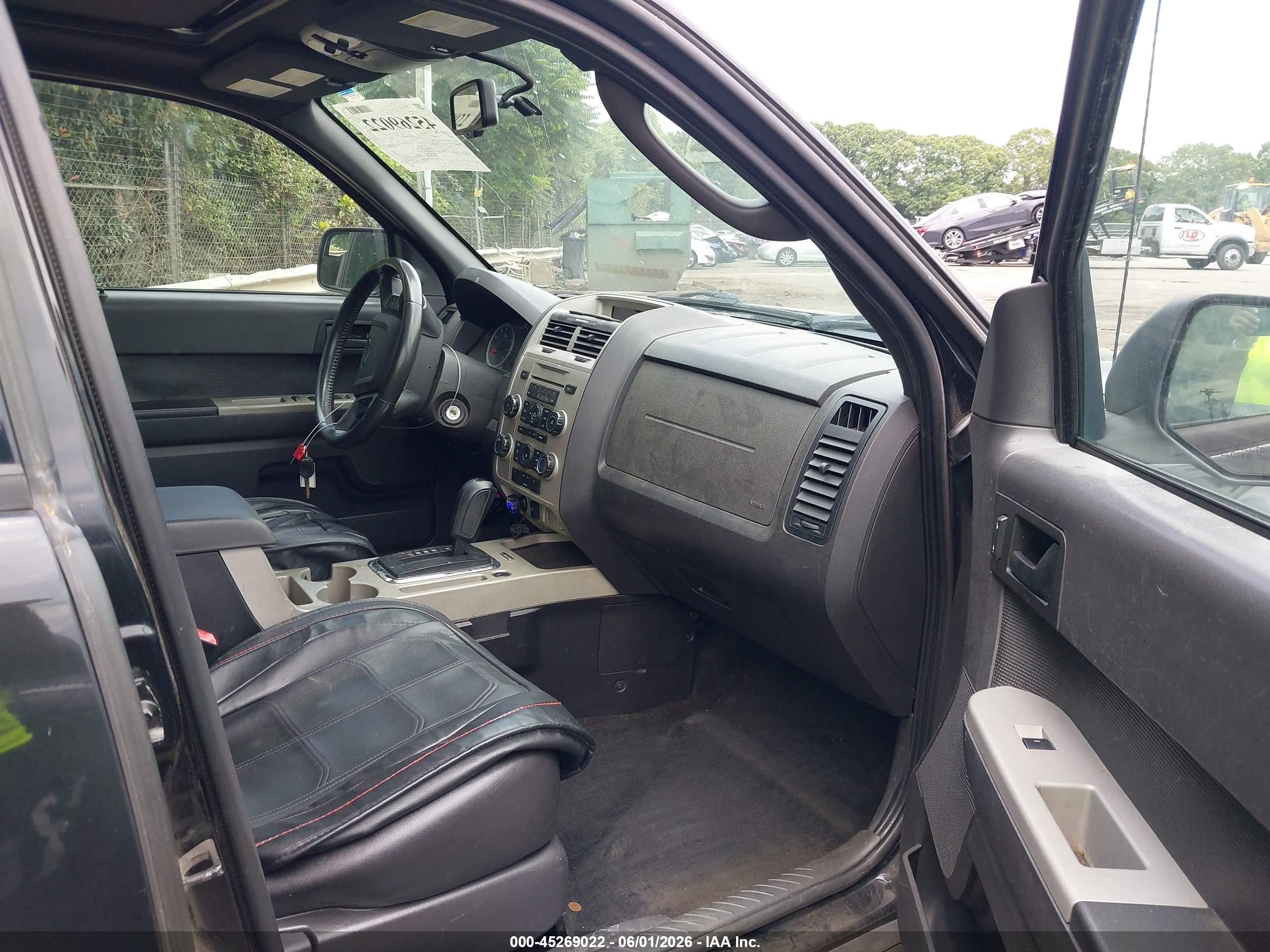 2011 Ford Escape Xlt Black vin: 1FMCU0DG8BKA31251