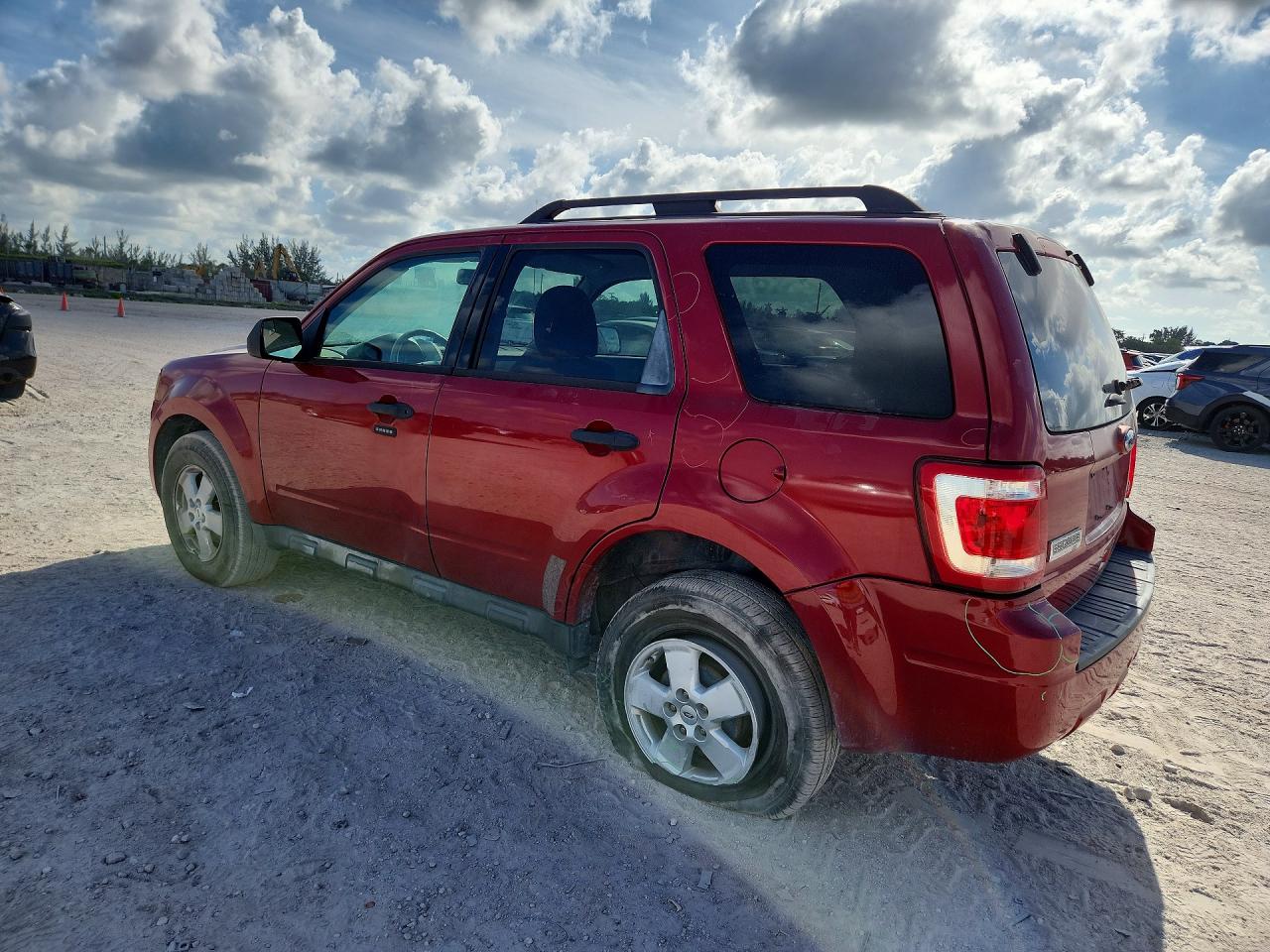 2011 Ford Escape Xlt Красный vin: 1FMCU0DG8BKA53122