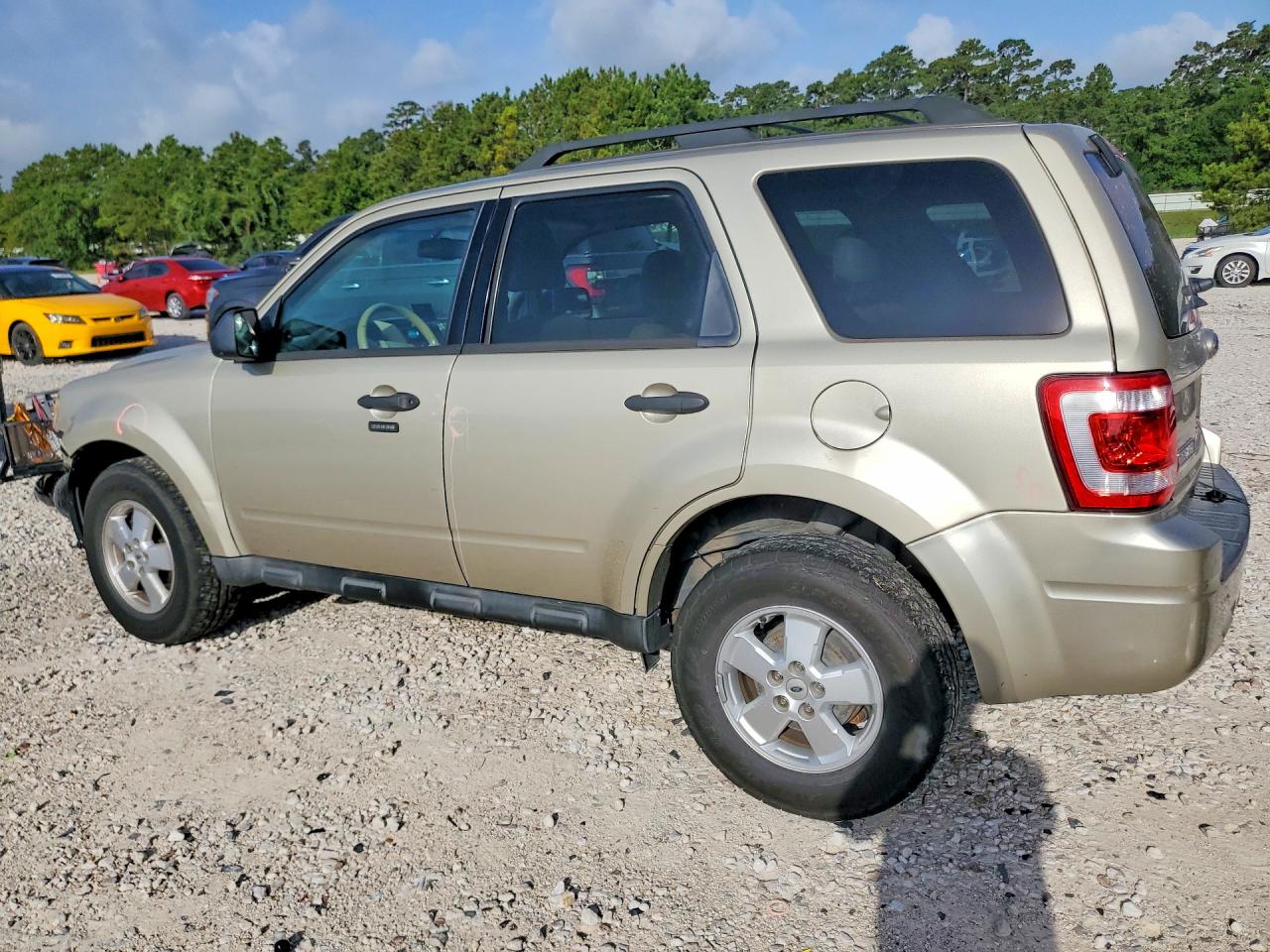 2011 Ford Escape Xlt Beige vin: 1FMCU0DG8BKB72482