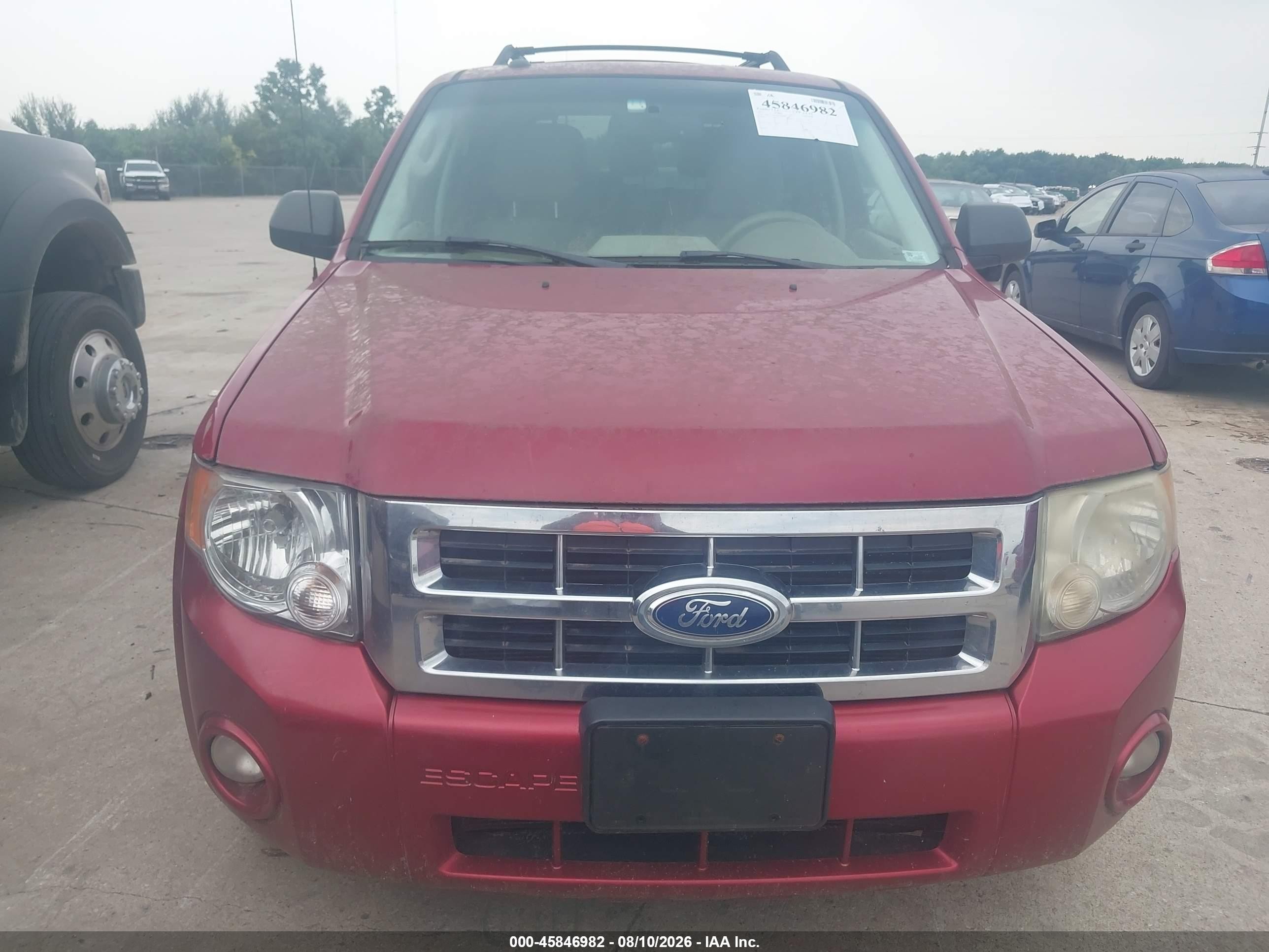 2011 Ford Escape Xlt Burgundy vin: 1FMCU0DG8BKB88813