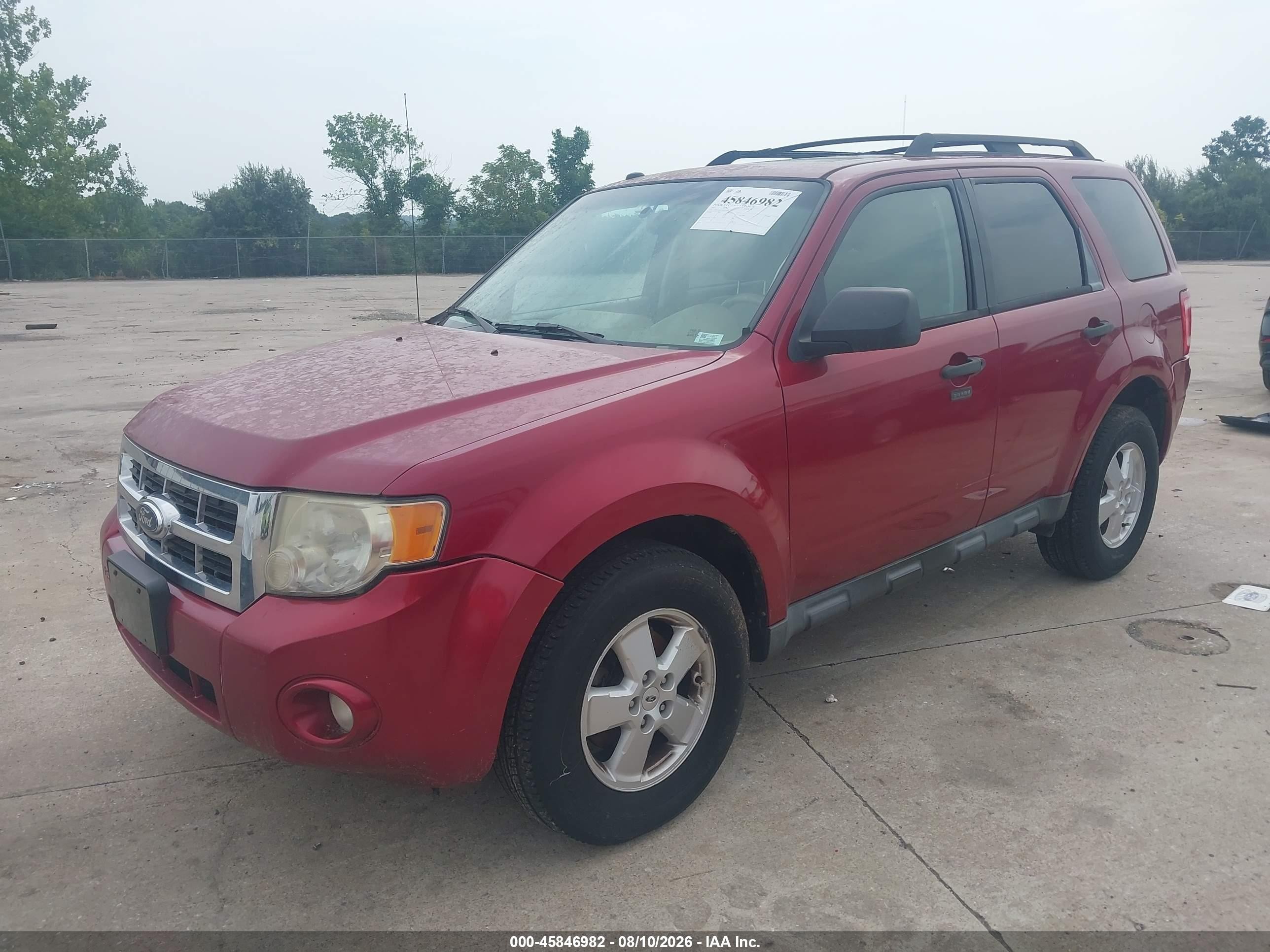 2011 Ford Escape Xlt Burgundy vin: 1FMCU0DG8BKB88813