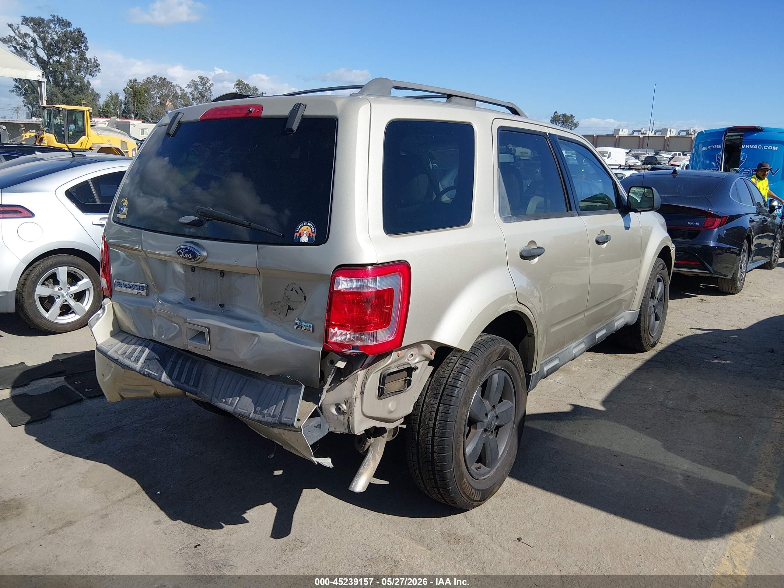 2012 Ford Escape Xlt Gold vin: 1FMCU0DG8CKA22843