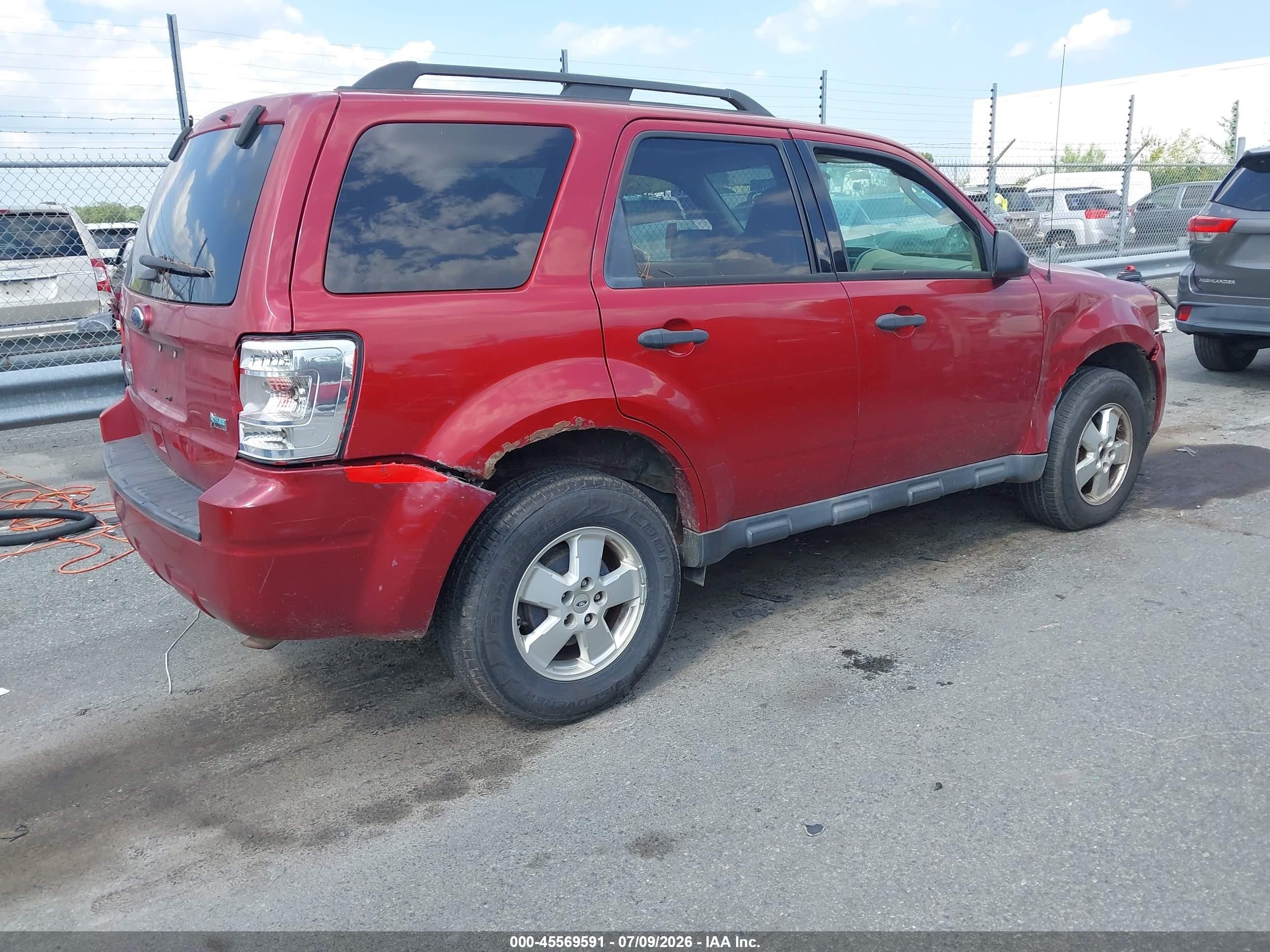 2012 Ford Escape Xlt Red vin: 1FMCU0DG8CKA66972