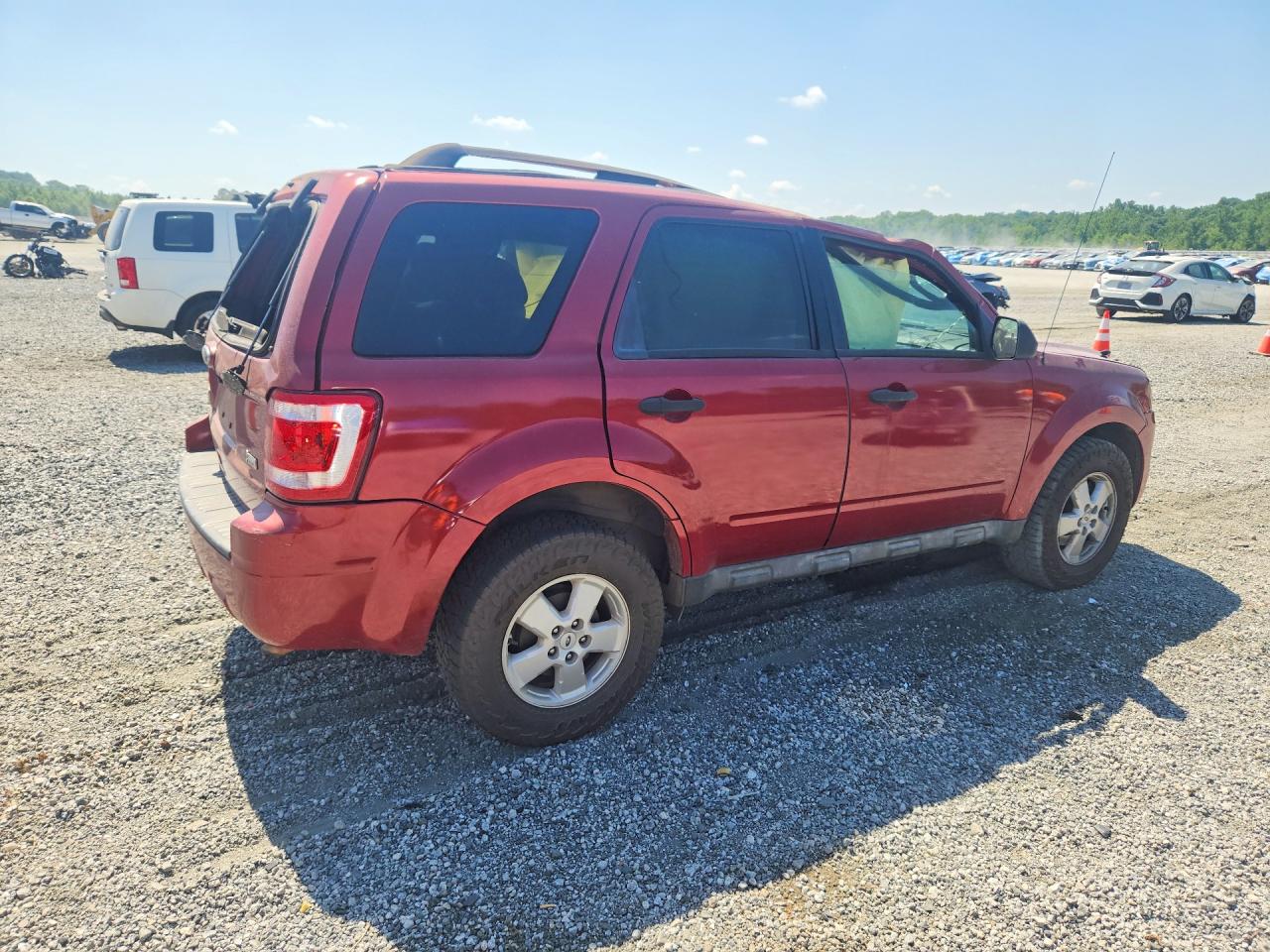 2010 Ford Escape Xlt Red vin: 1FMCU0DG9AKA08589